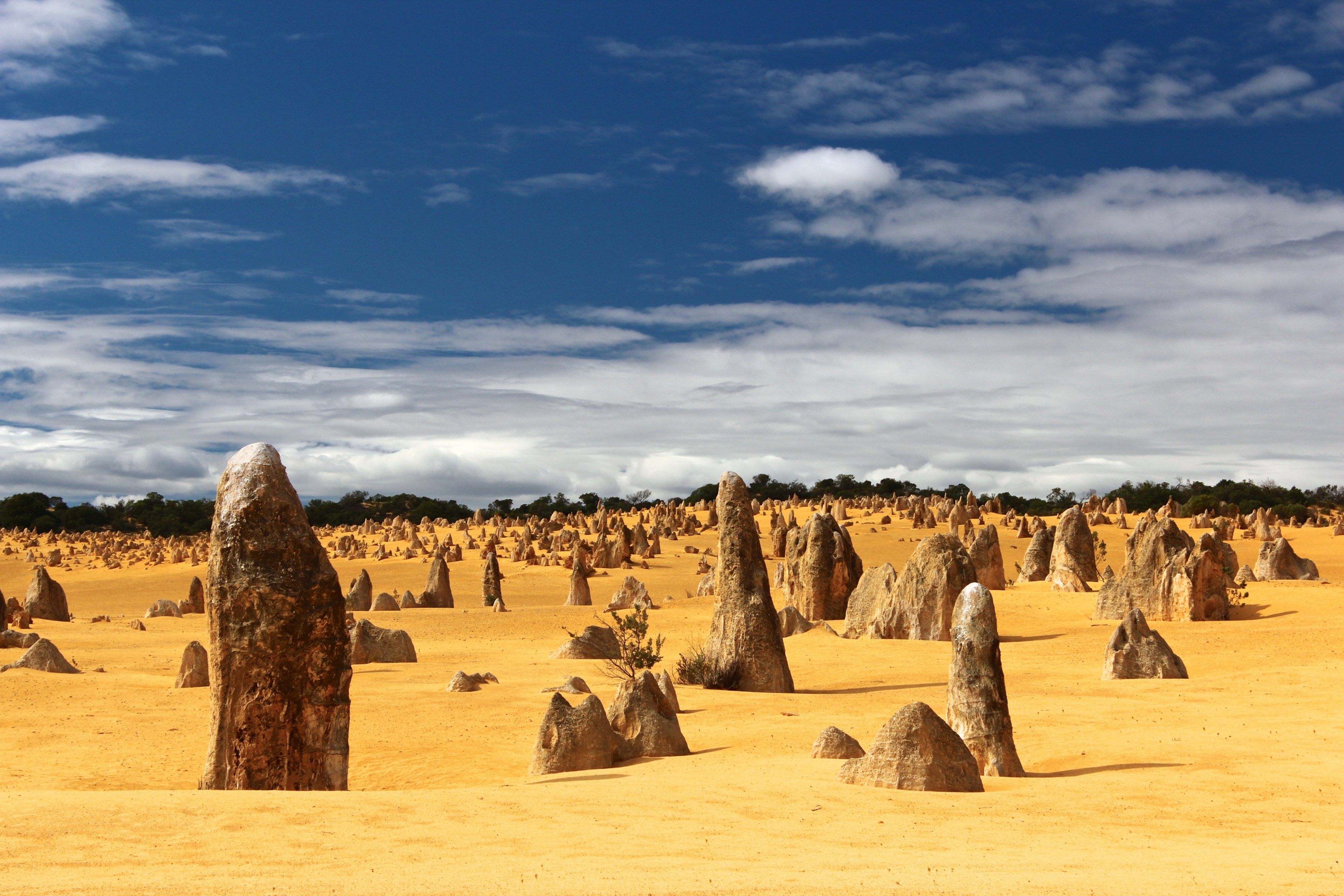 a large number of rock outcroppings in a desert, desert rock spires 4k, HD Wallpaper
