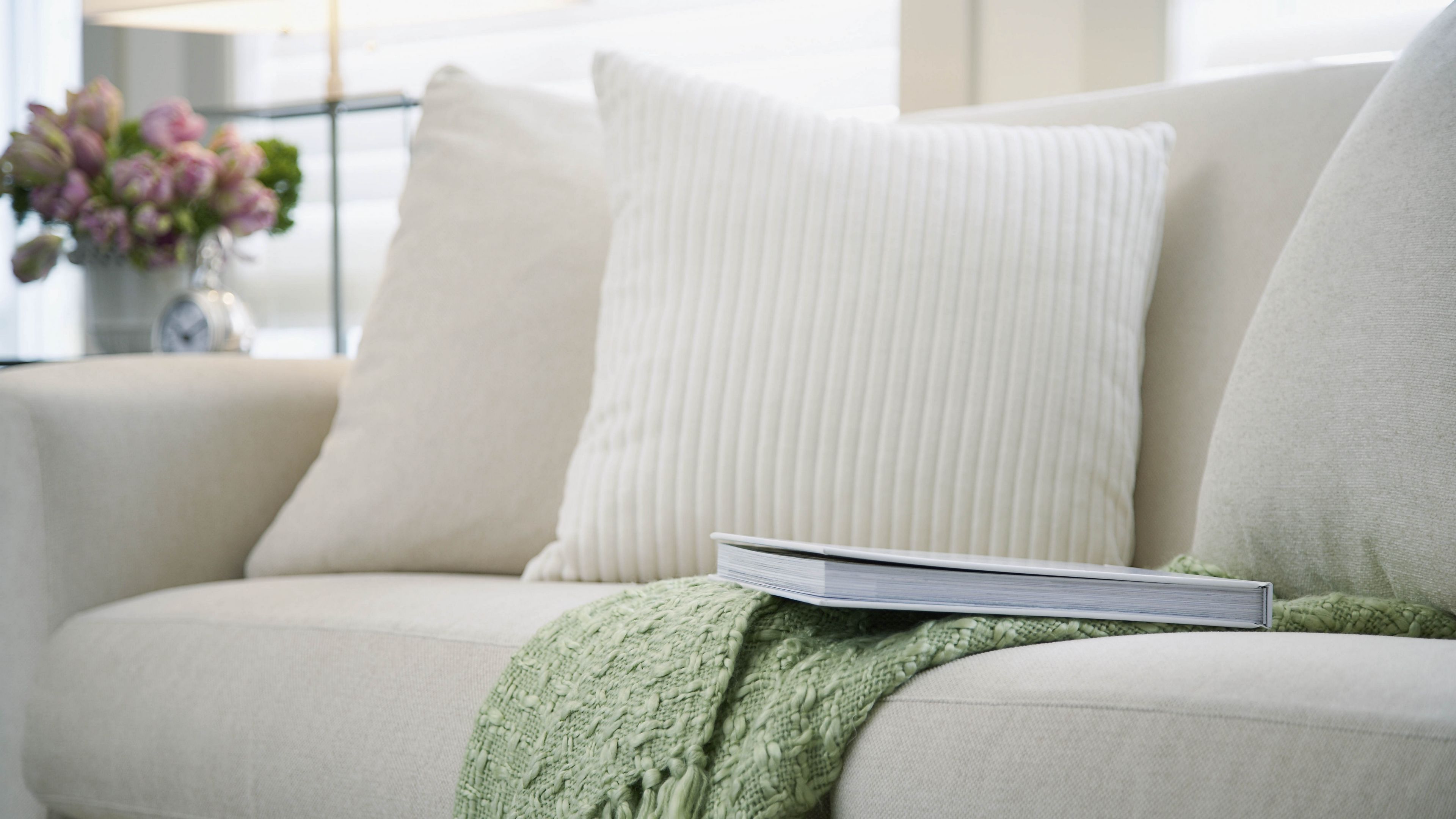 sofa, pillows, living room, 4k, HD Wallpaper