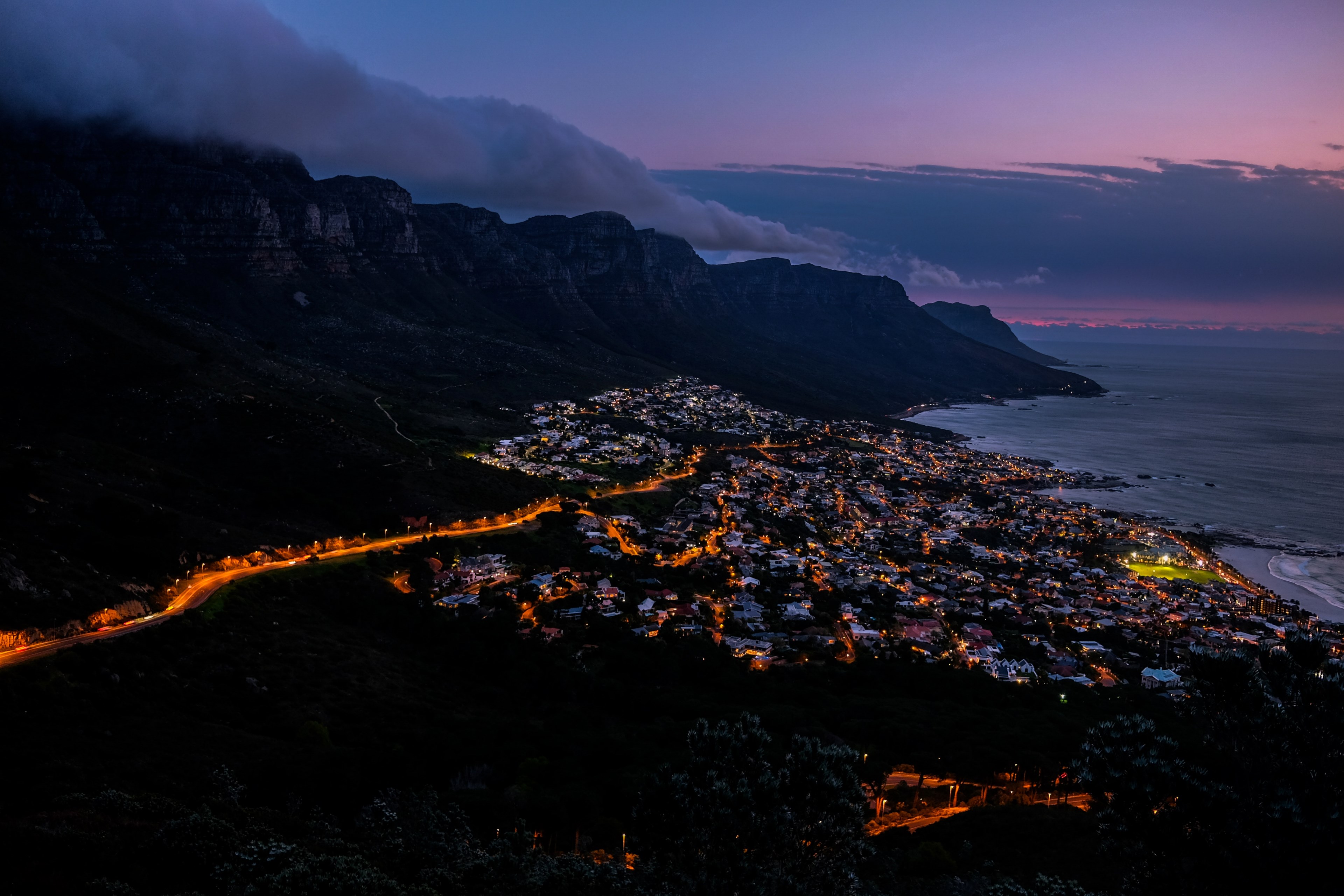 night shot on top of lions head 4k, HD Wallpaper