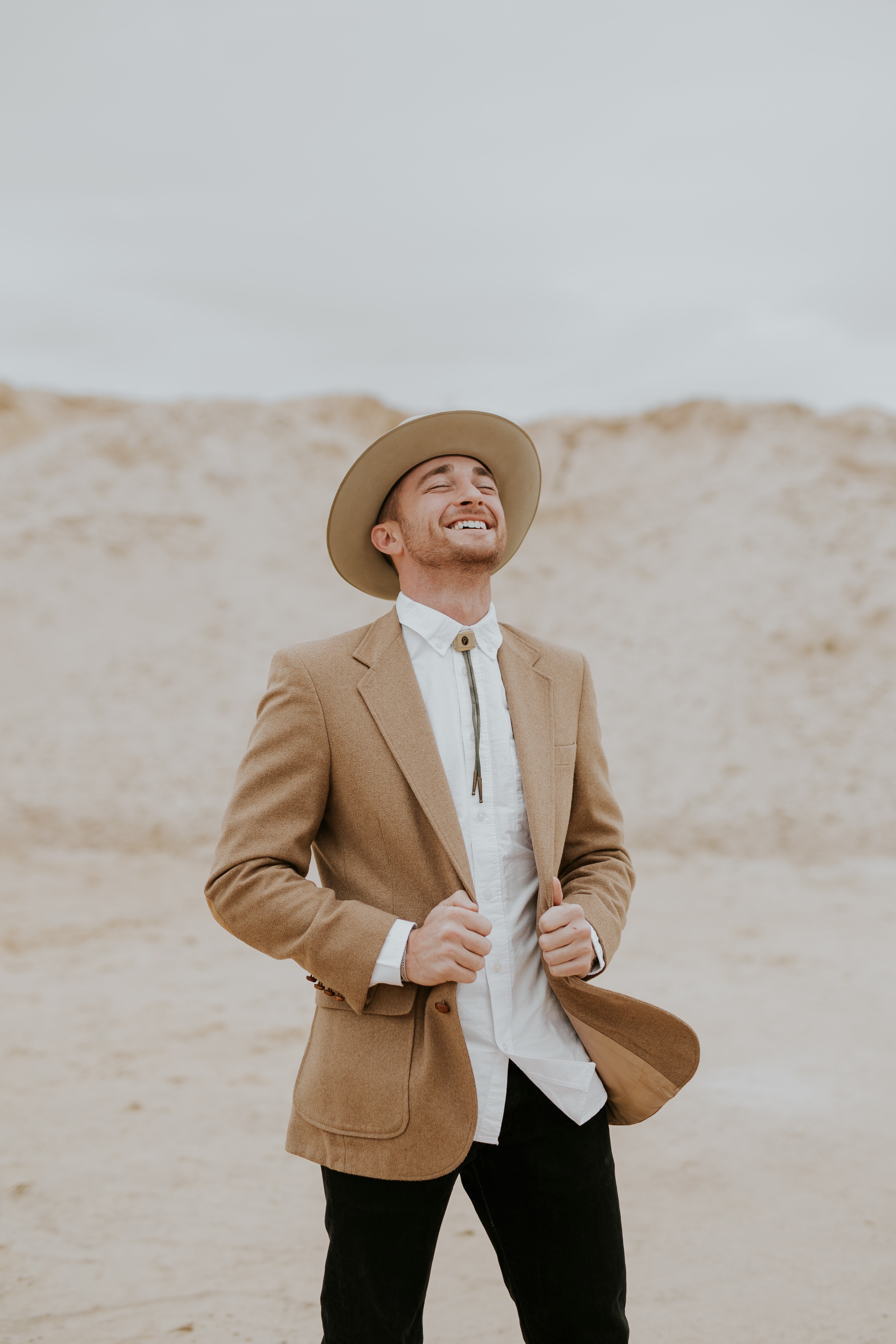 man male smiling and hat hd, 4k, Phone HD Wallpaper