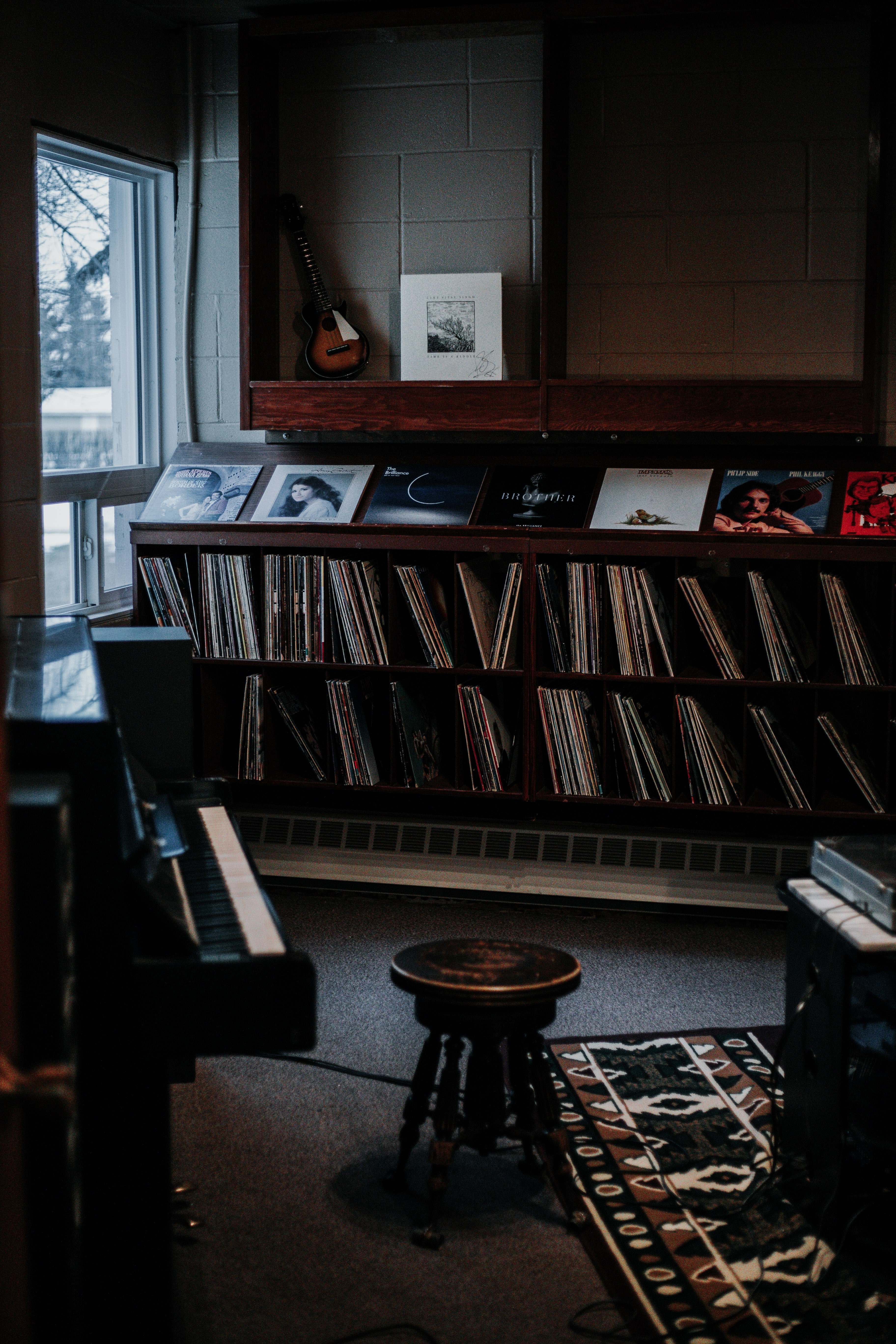 record vinyl collection and shelf hd, 4k, Phone HD Wallpaper