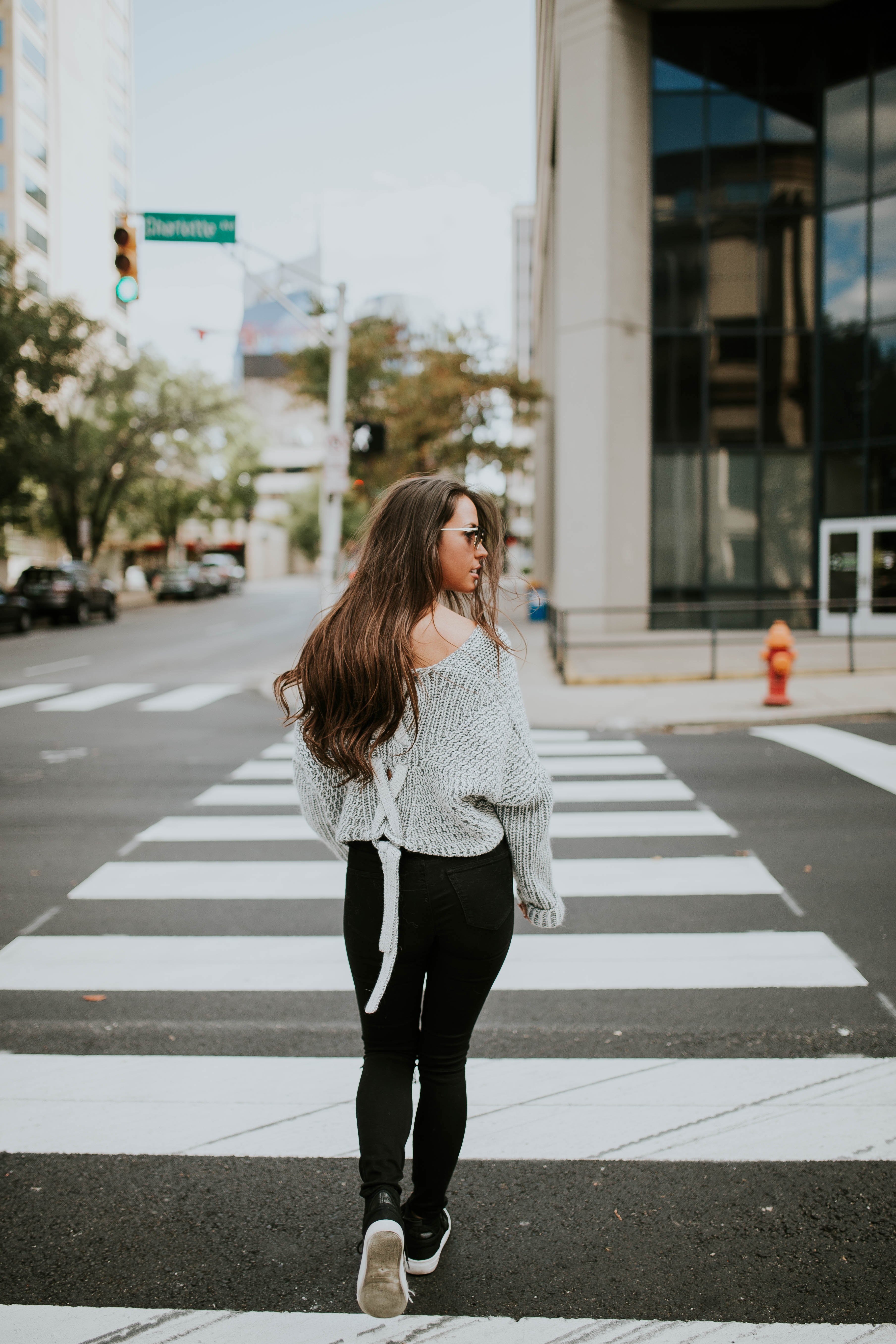 style fashion brunette and woman hd, 4k, Phone HD Wallpaper