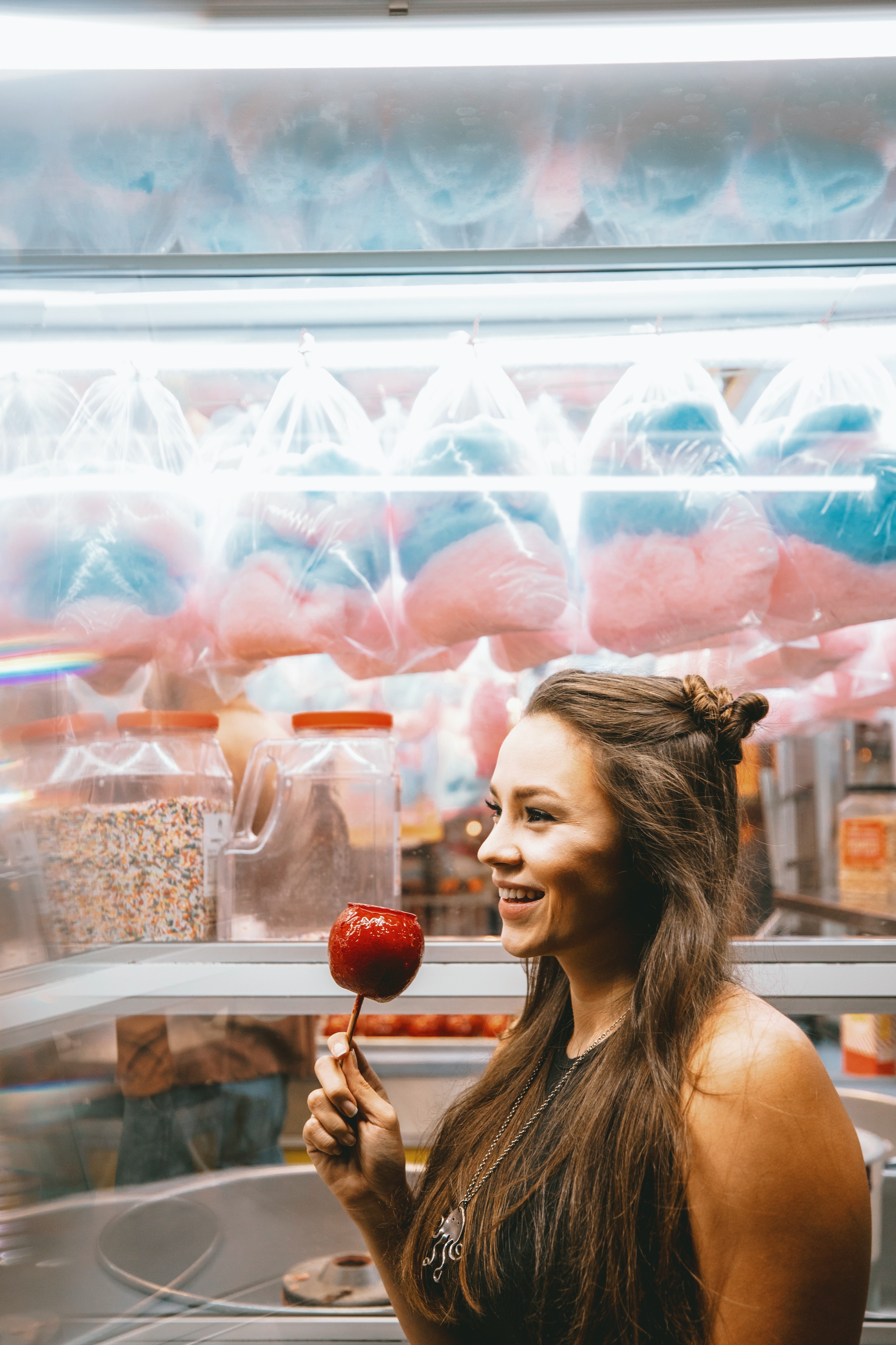portrait caramel apple fair and fun hd, 4k, Phone HD Wallpaper