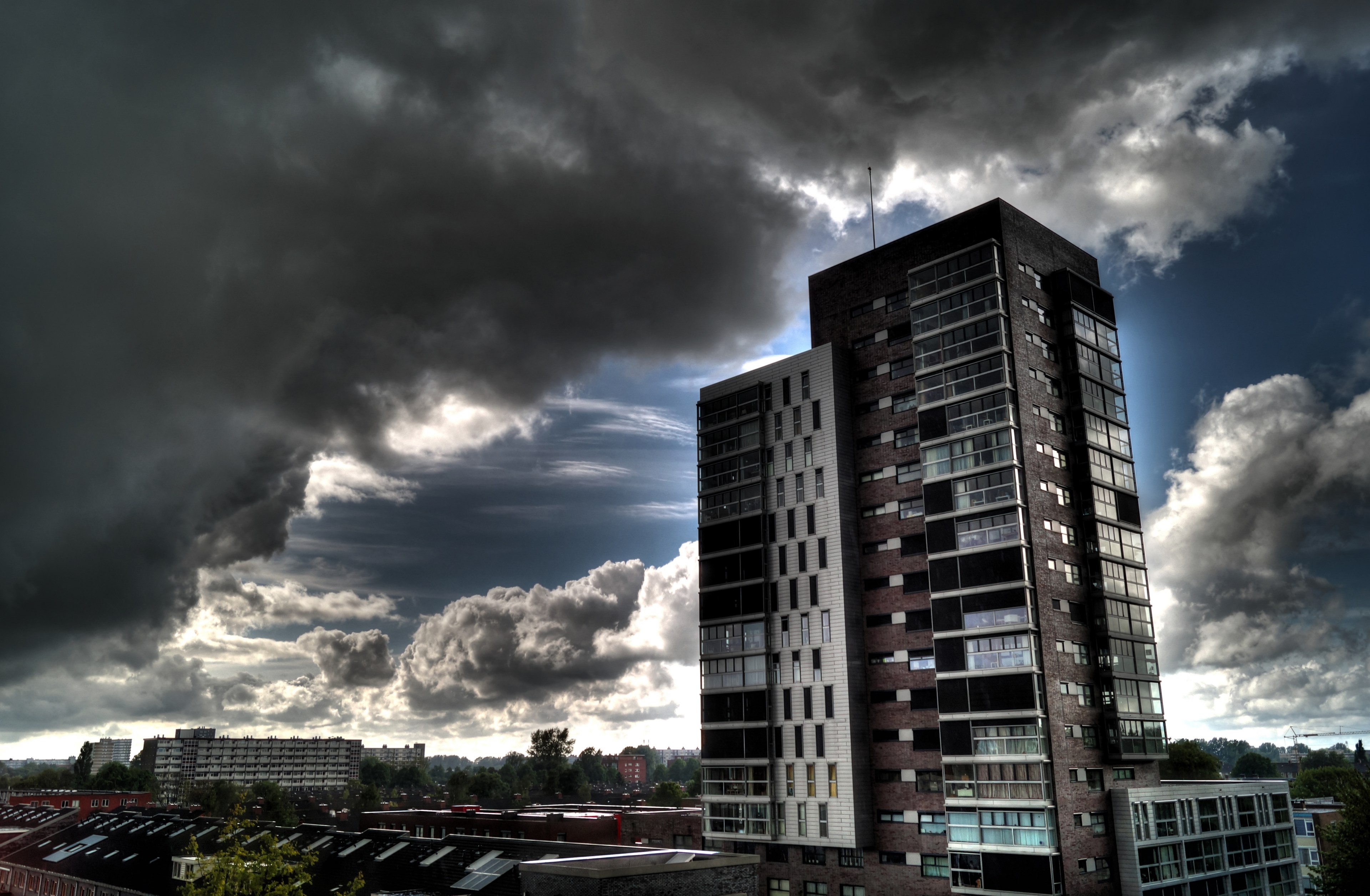 urban high rise clouds weather storm sunrays sky 4k, HD Wallpaper