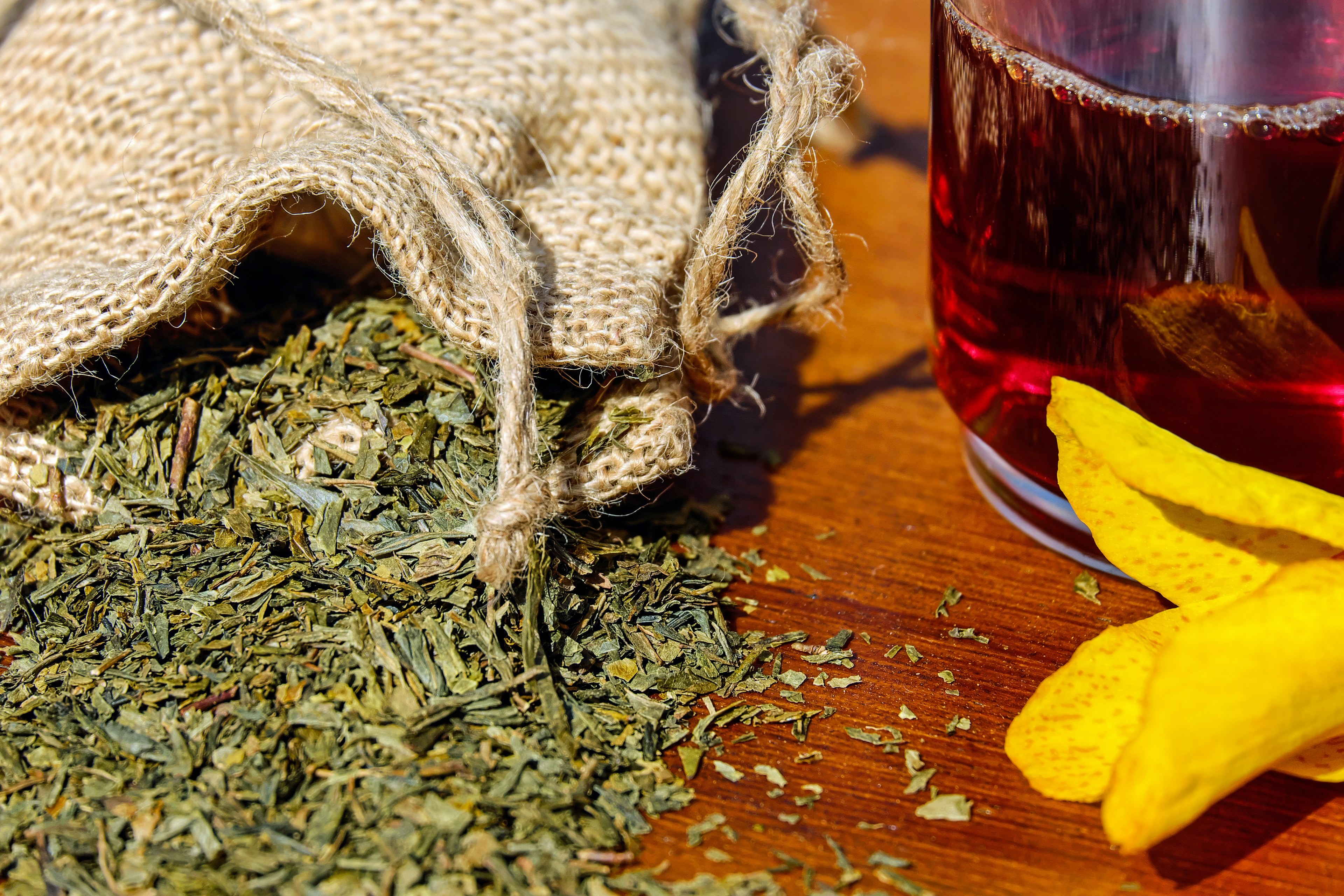 tee herbs mix medicinal herbs aroma tea glass 4k, HD Wallpaper