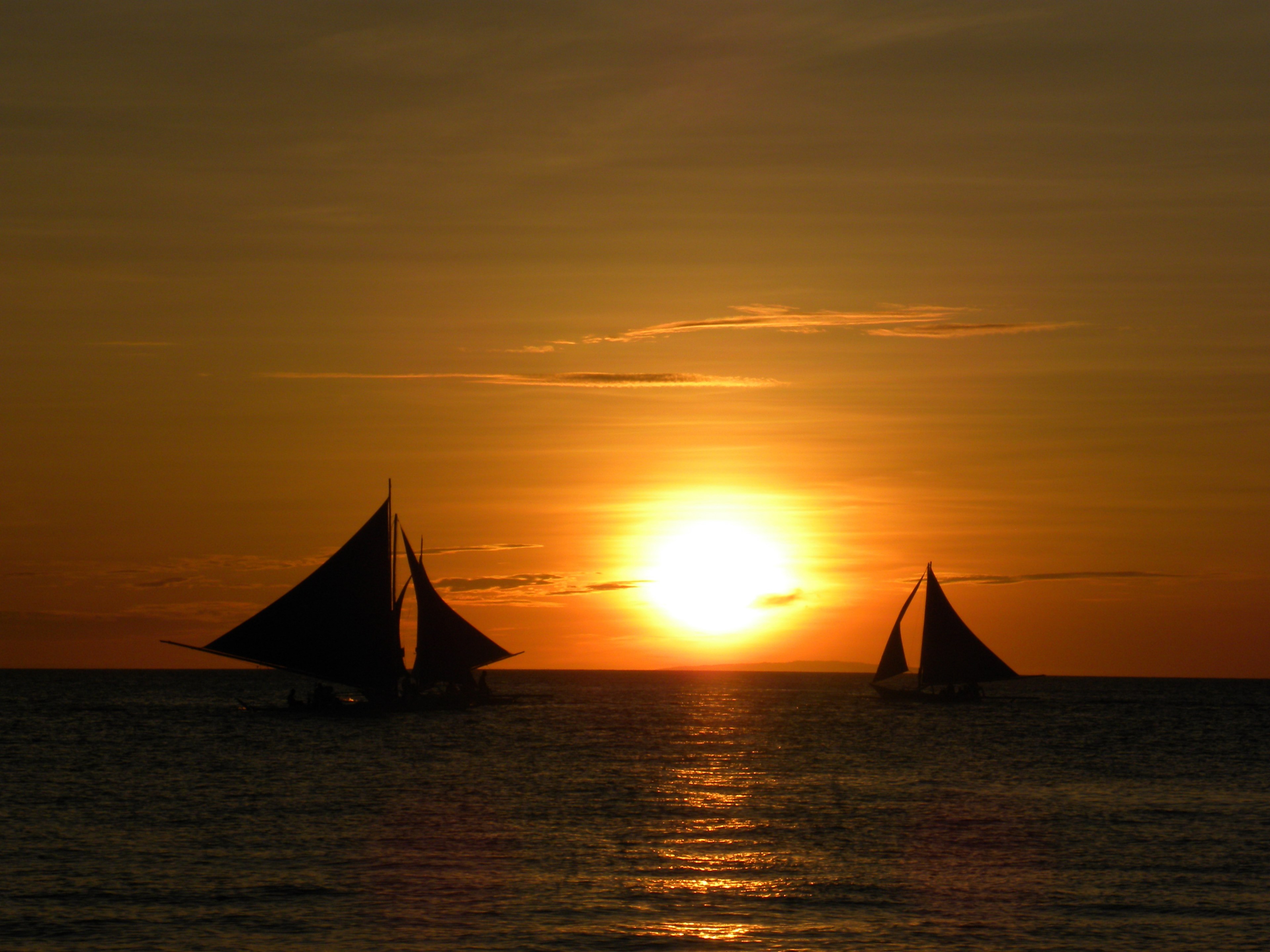 sunset sailing boats sea travel vacation sun 4k, HD Wallpaper