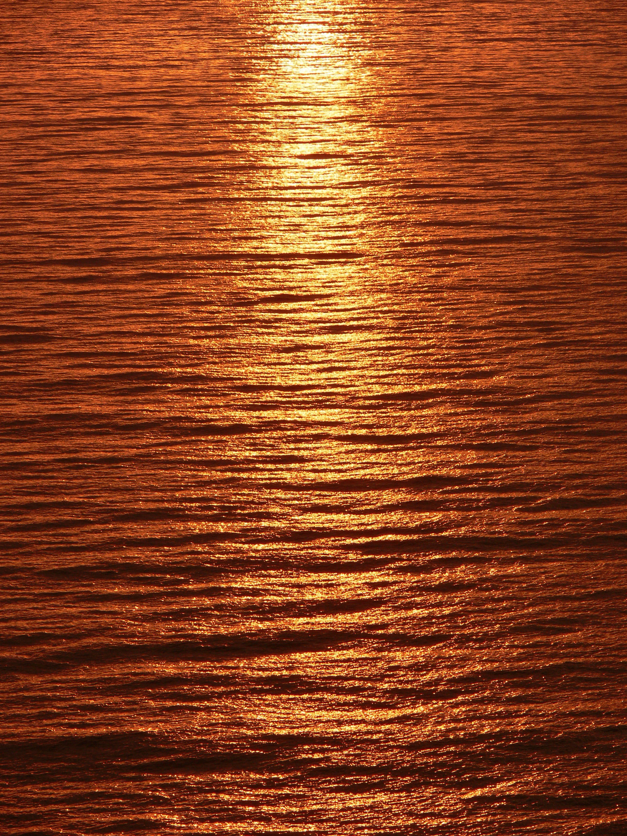 streak light sunset reflected calm sea sea 4k, Phone HD Wallpaper