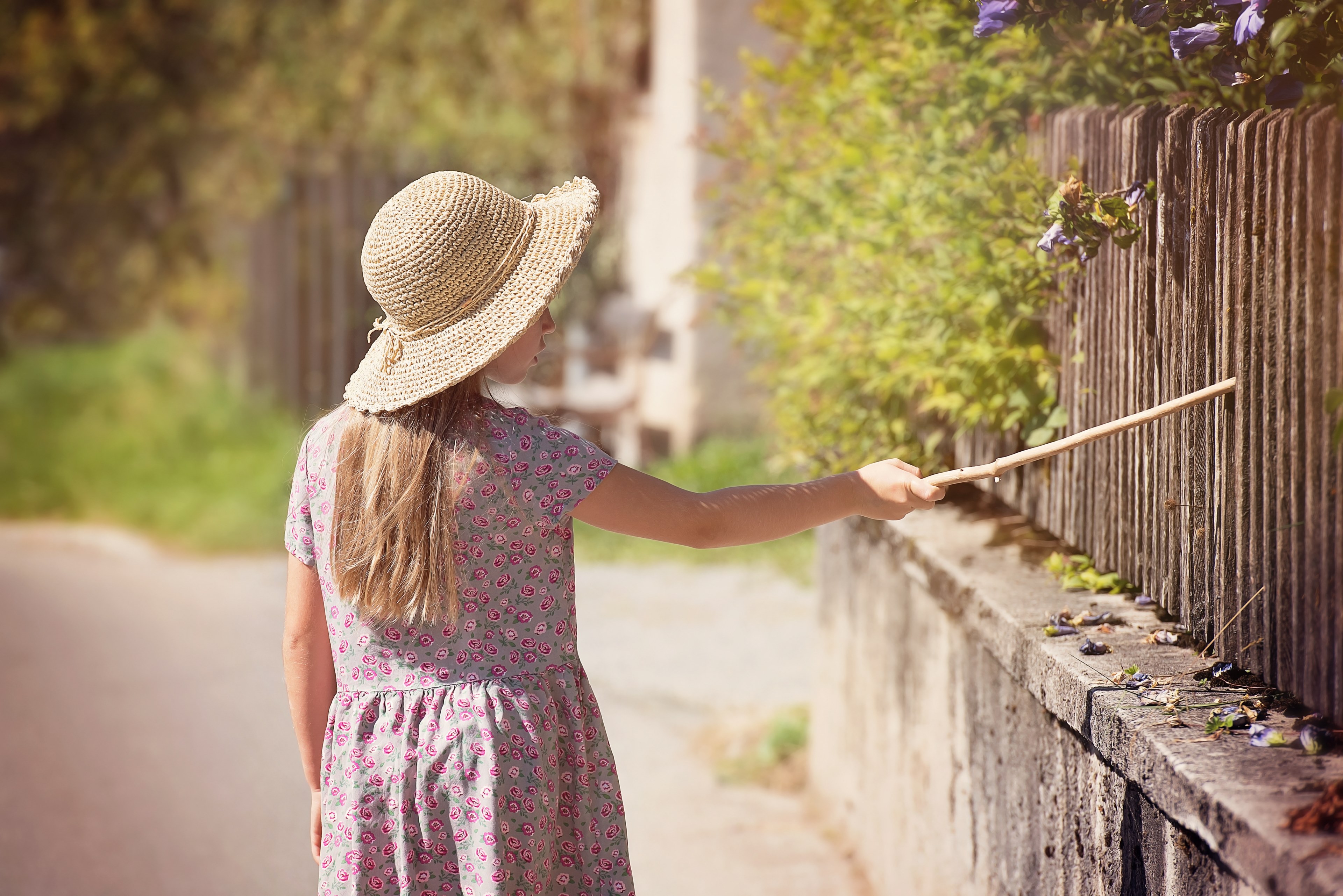 person human child girl dress hat summer away 4k, HD Wallpaper