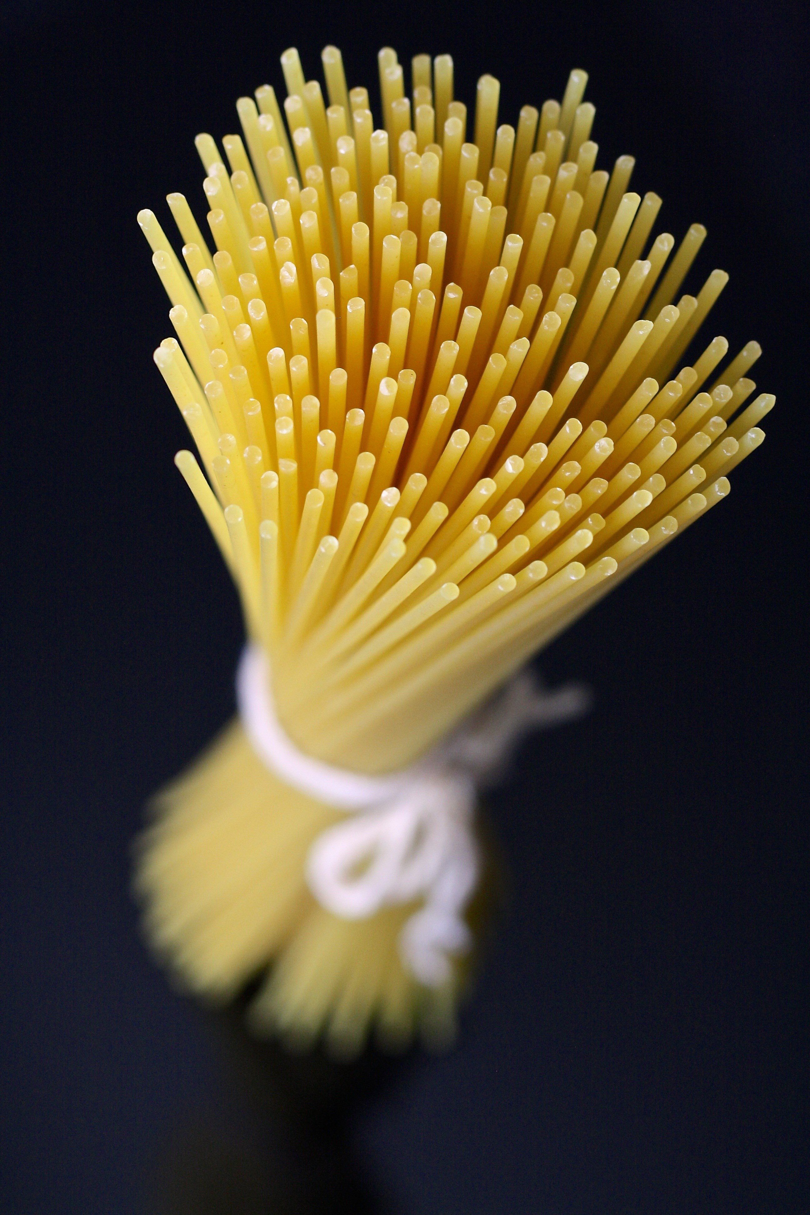pasta raw food italian cuisine kitchen ingredient 4k, Phone HD Wallpaper