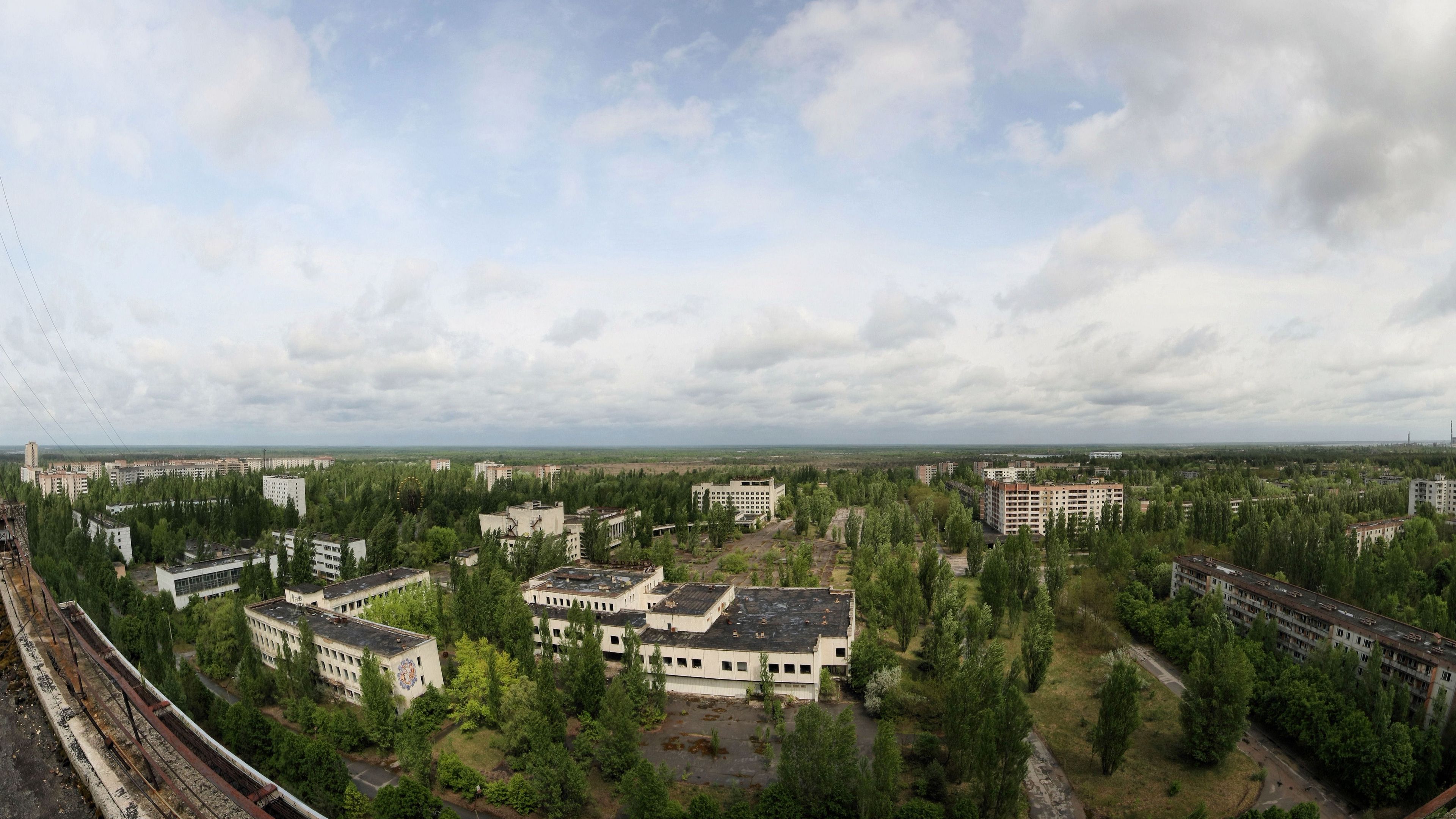 sky, roof, apartments, trees, ghost town, 4k, HD Wallpaper