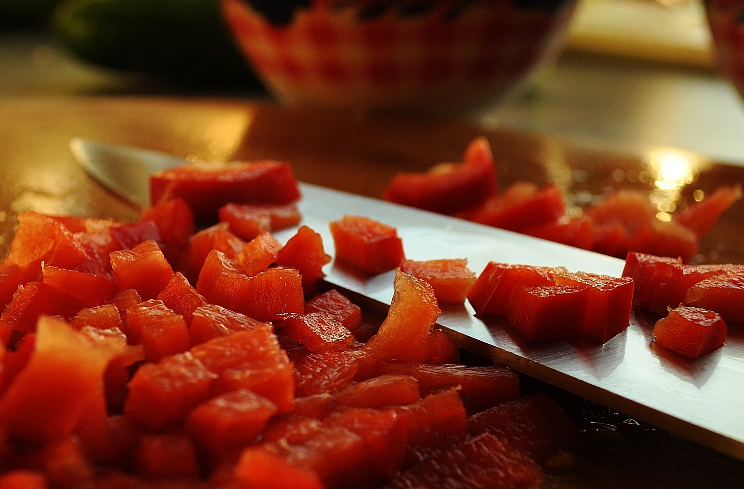 knife blade watermelon melon fruit red fresh cut 4k, HD Wallpaper