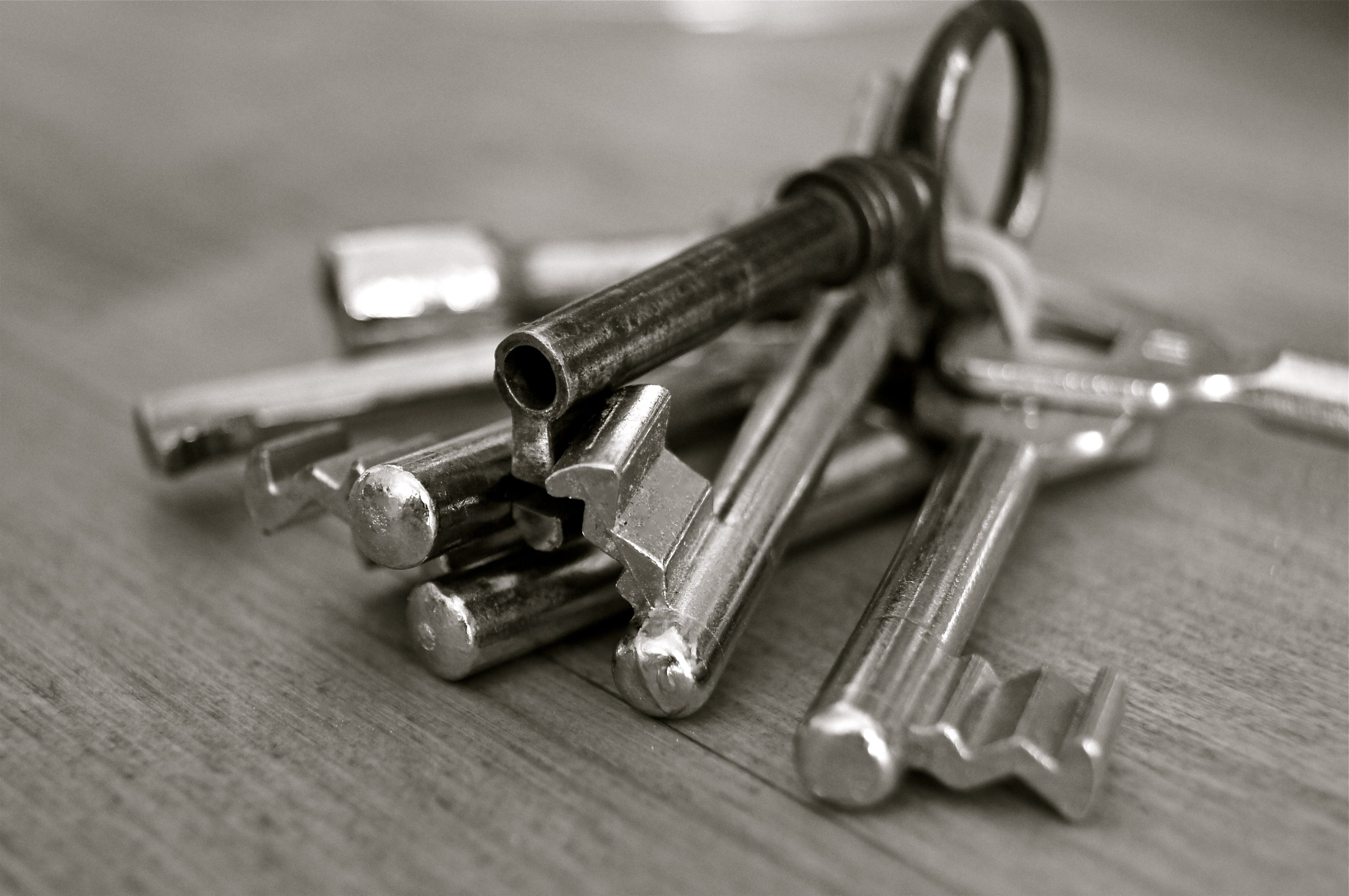 key metal home security wedding entry door 4k, HD Wallpaper