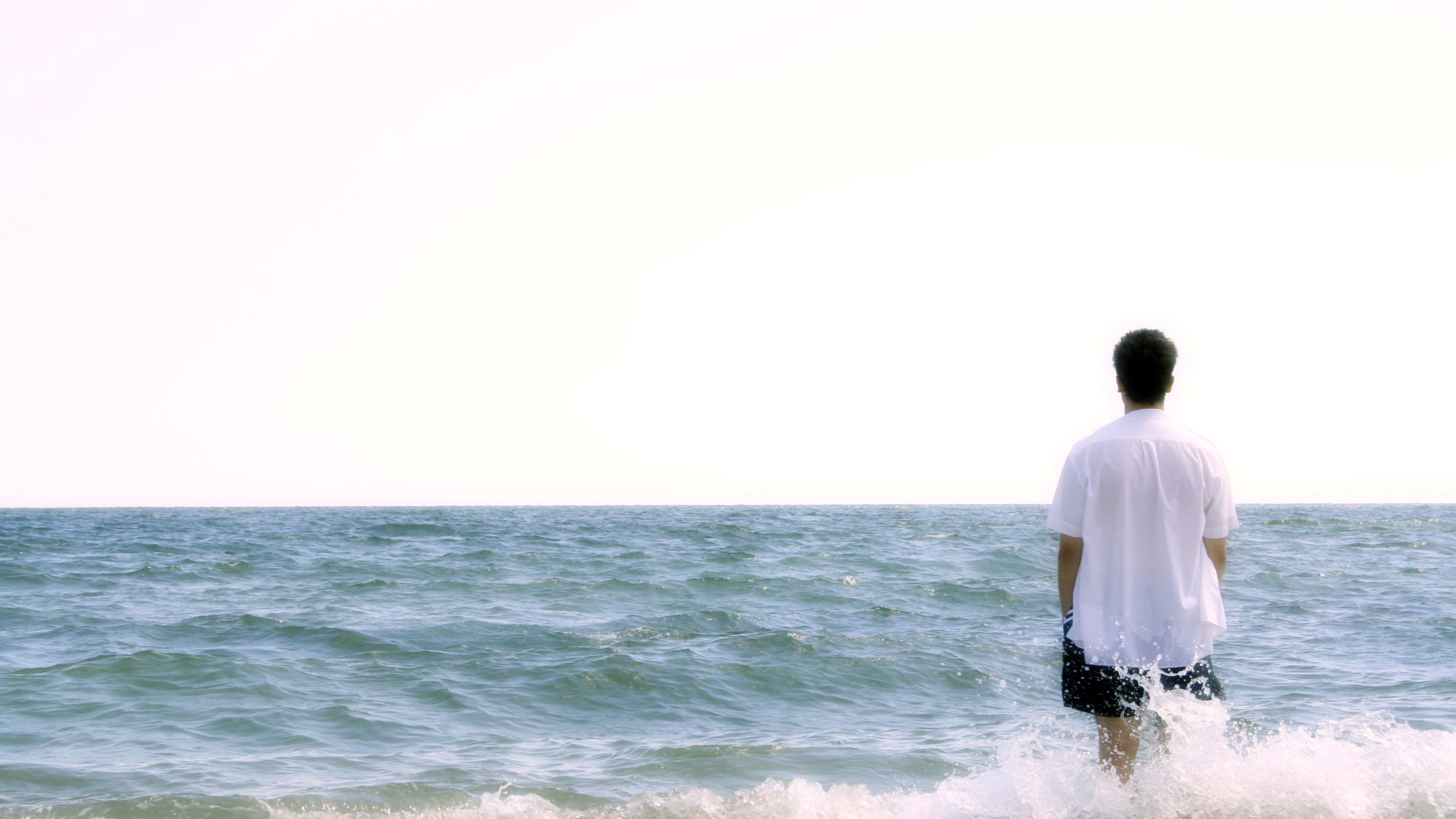 boy, beach, sea, foam, harmony, meditation, 4k, HD Wallpaper