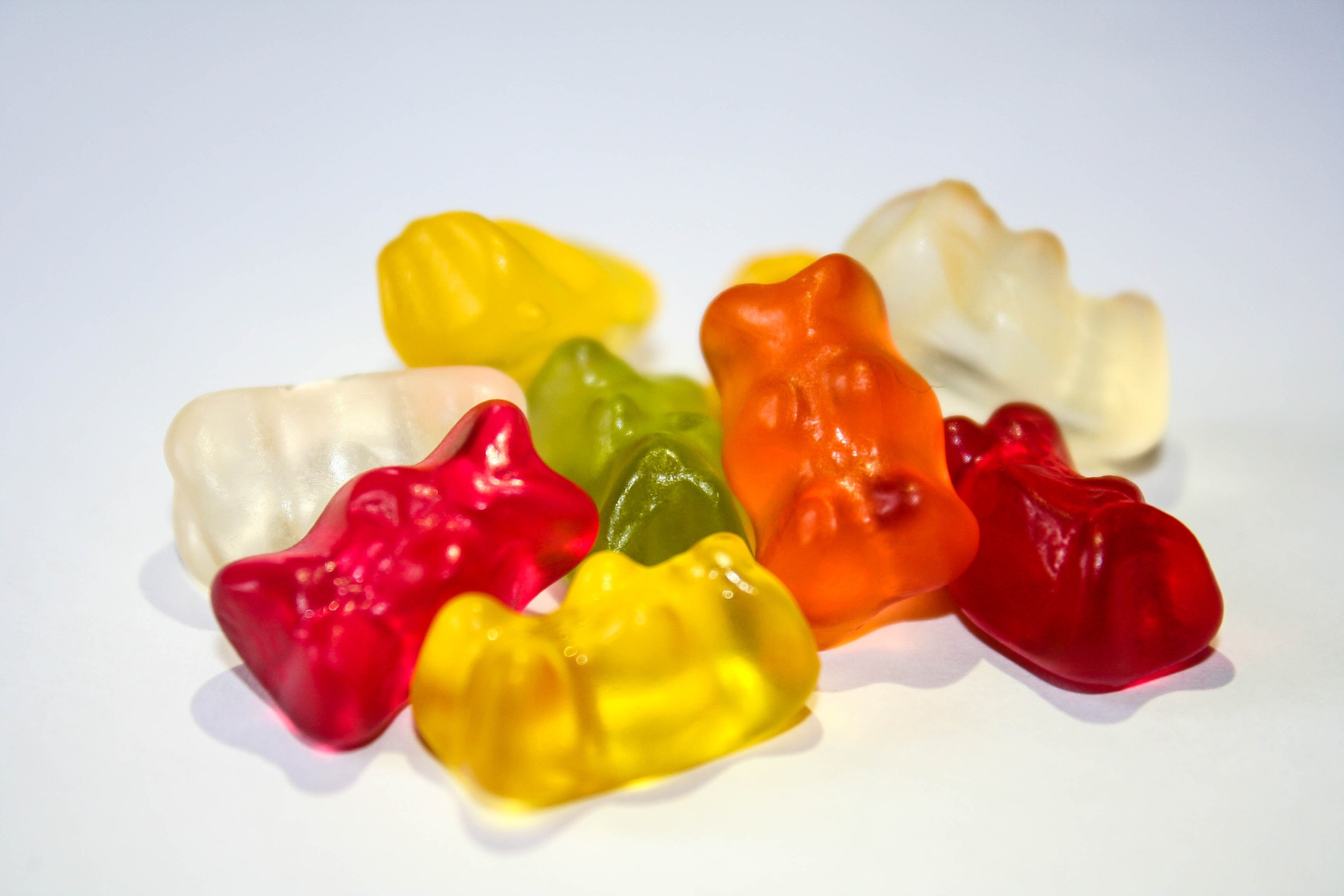 gummibärchen color candy nibble green yellow red 4k, HD Wallpaper