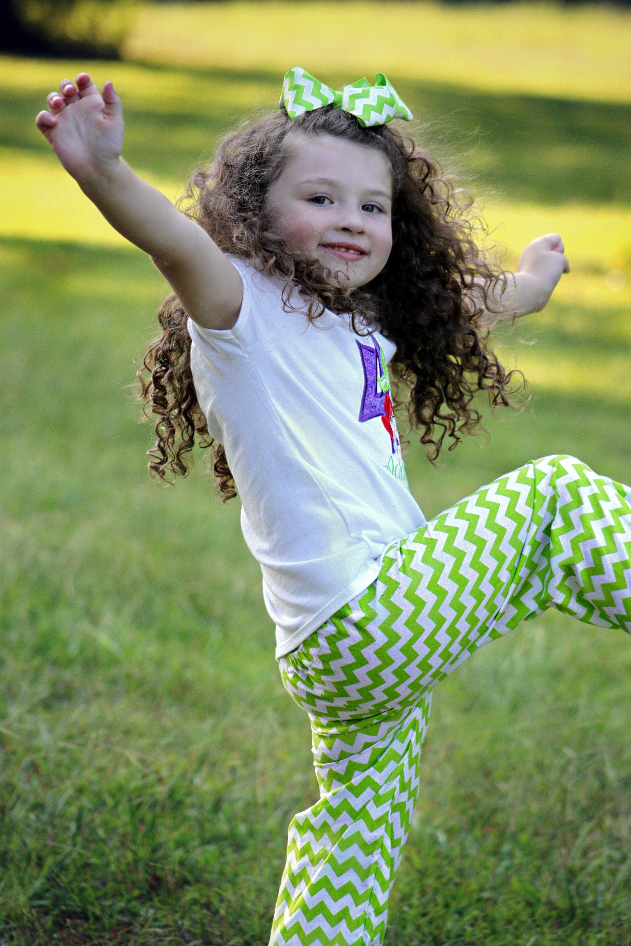 girl smiling kid cute young happy little outdoor 4k, Phone HD Wallpaper
