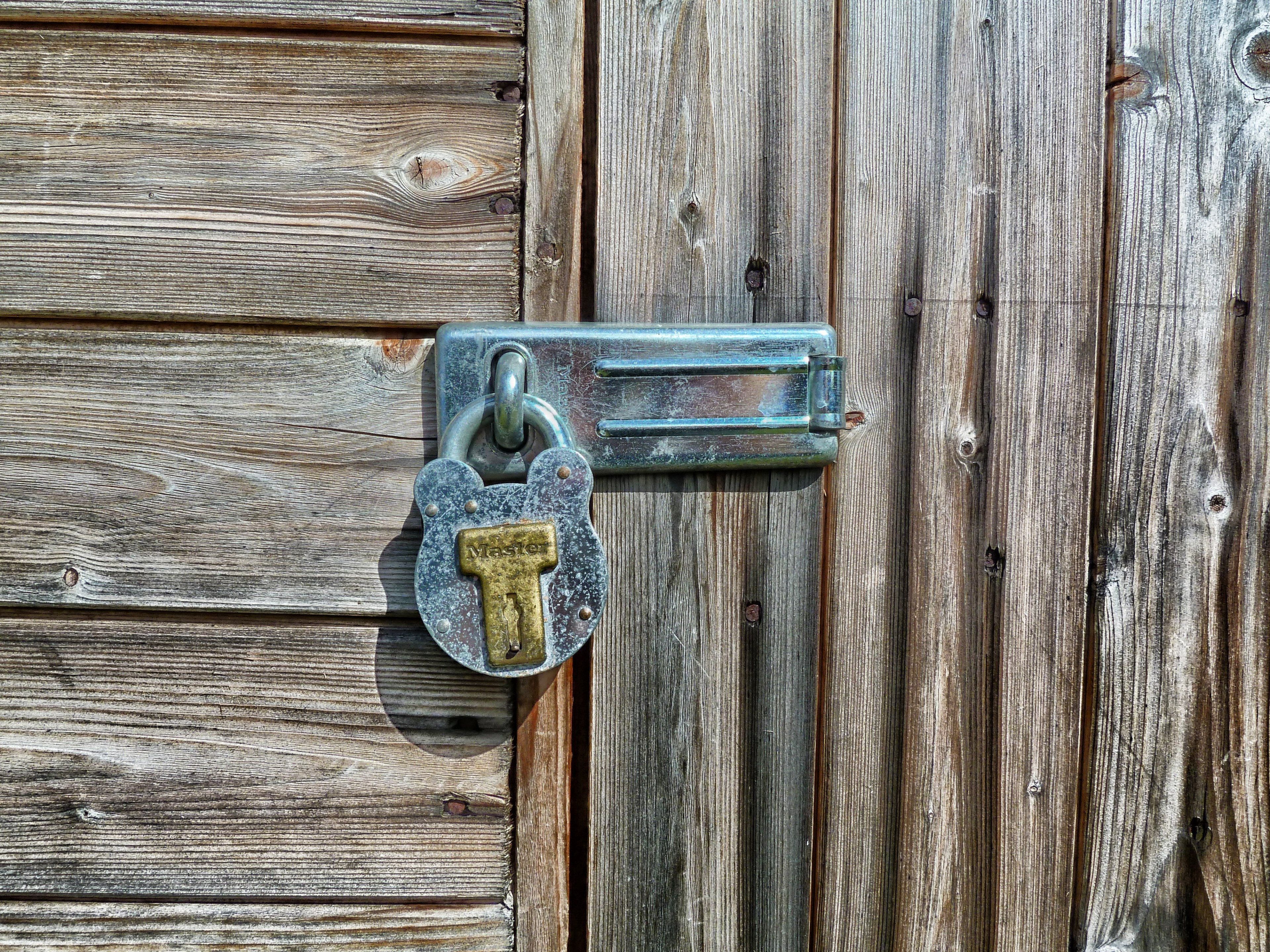 garden shed latch lock building storage wood 4k, HD Wallpaper