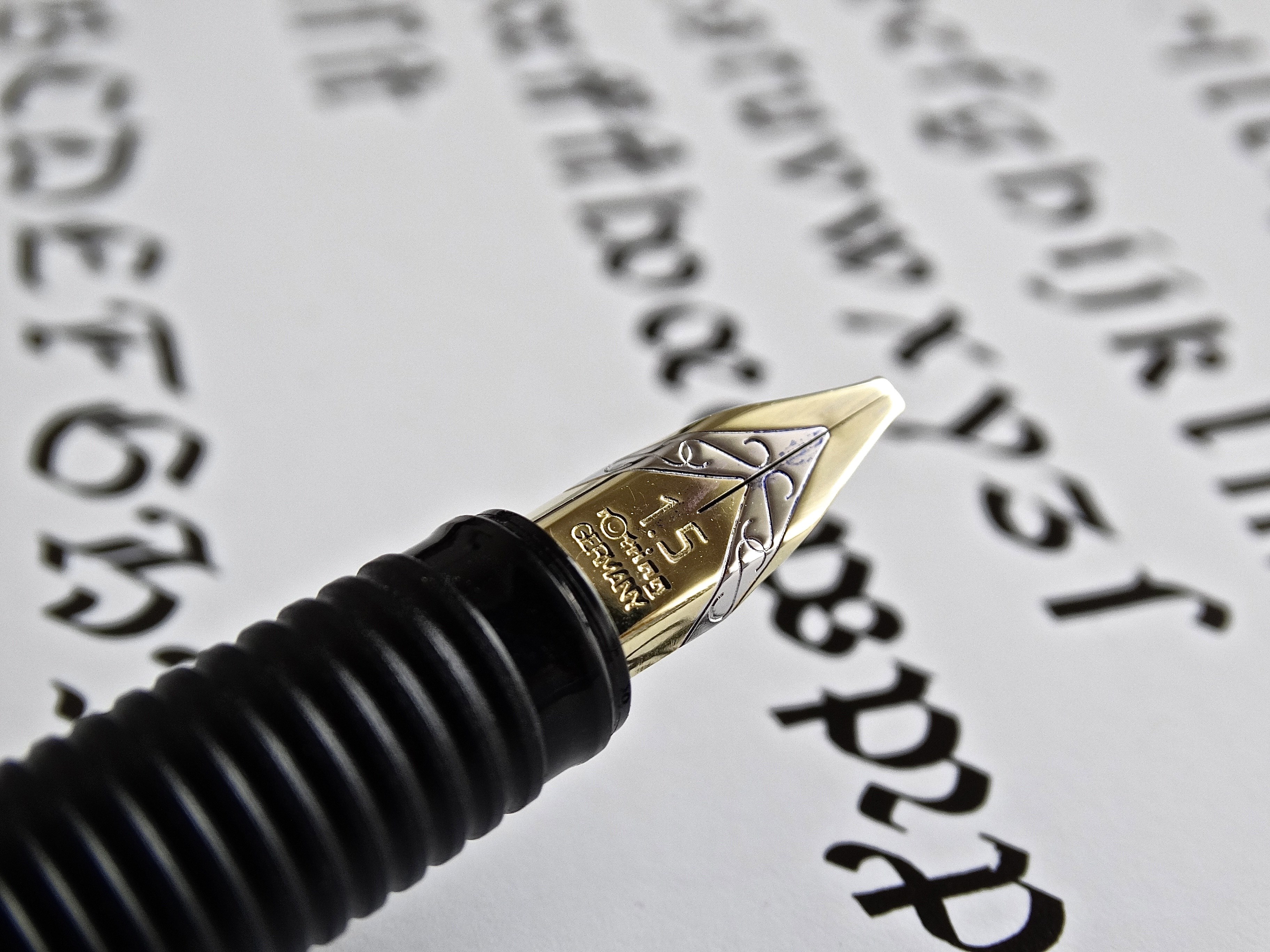 fountain pen text leave white feather lightweight 4k, HD Wallpaper