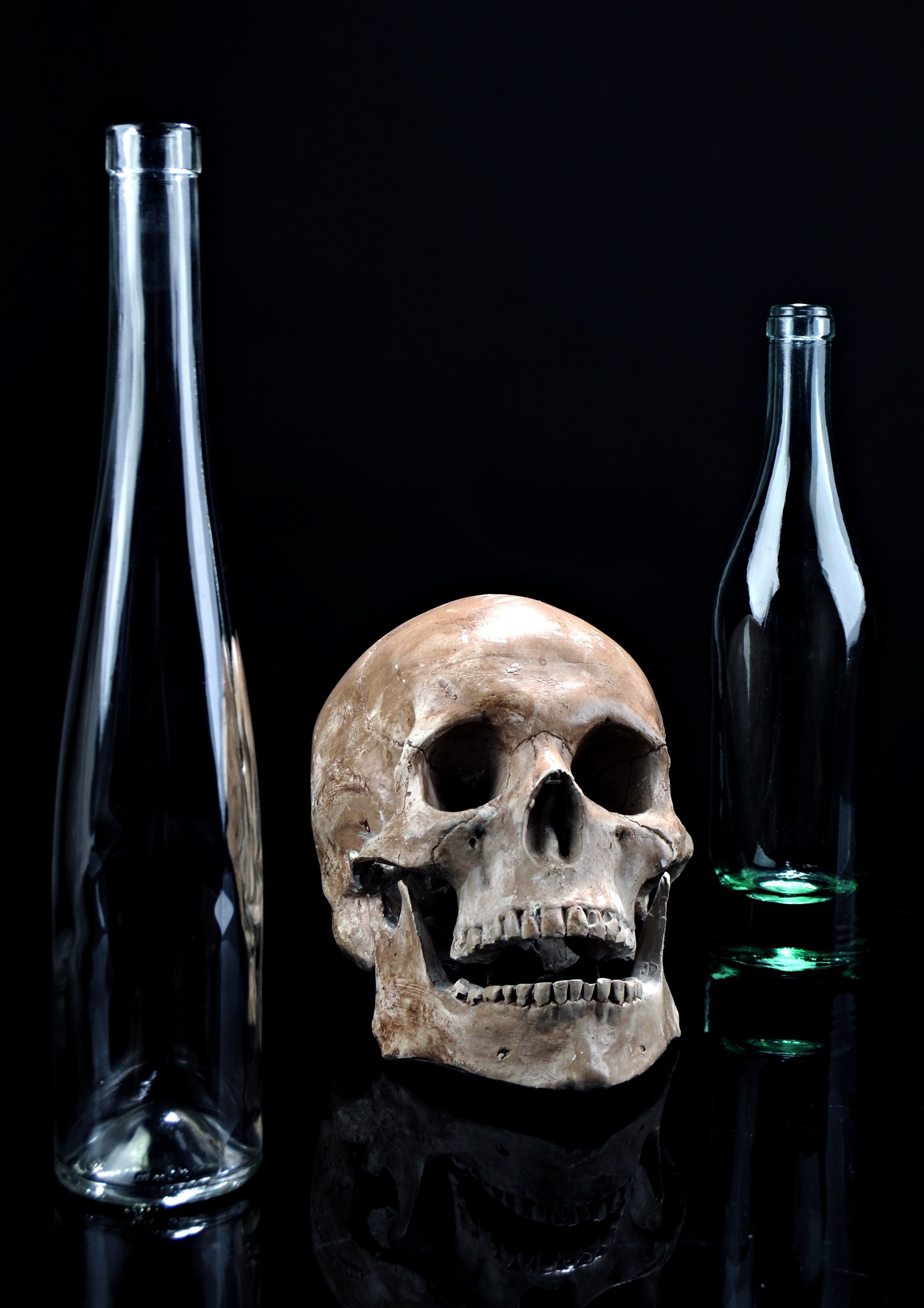 death skull glass simplicity dark background 4k, Phone HD Wallpaper