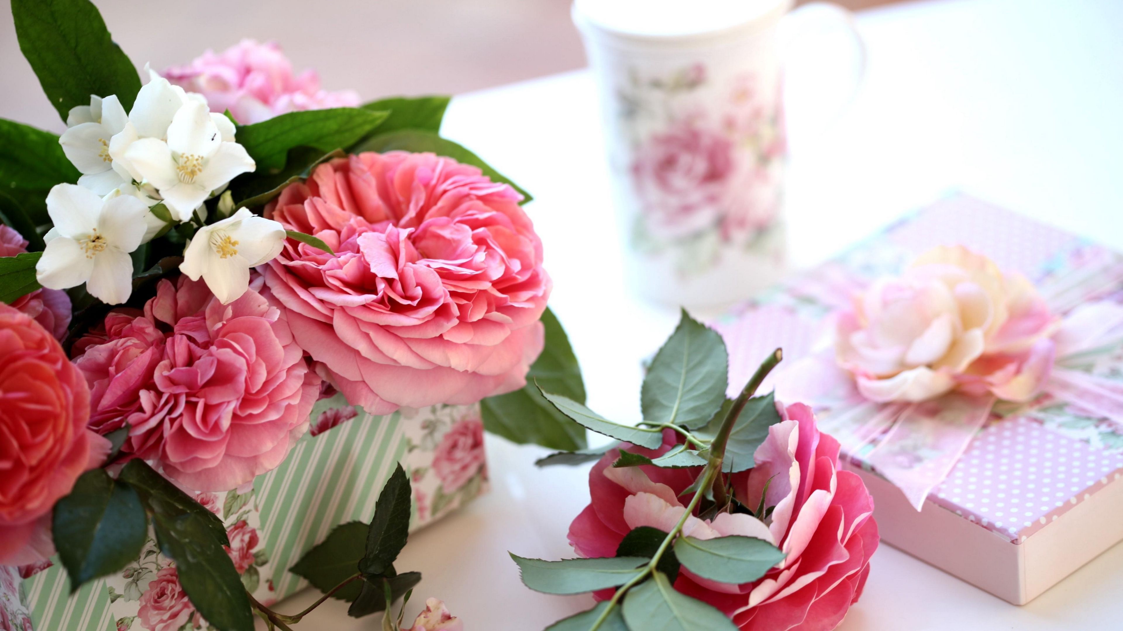 roses, jasmine, twigs, gift, box, bud, glass, 4k, HD Wallpaper