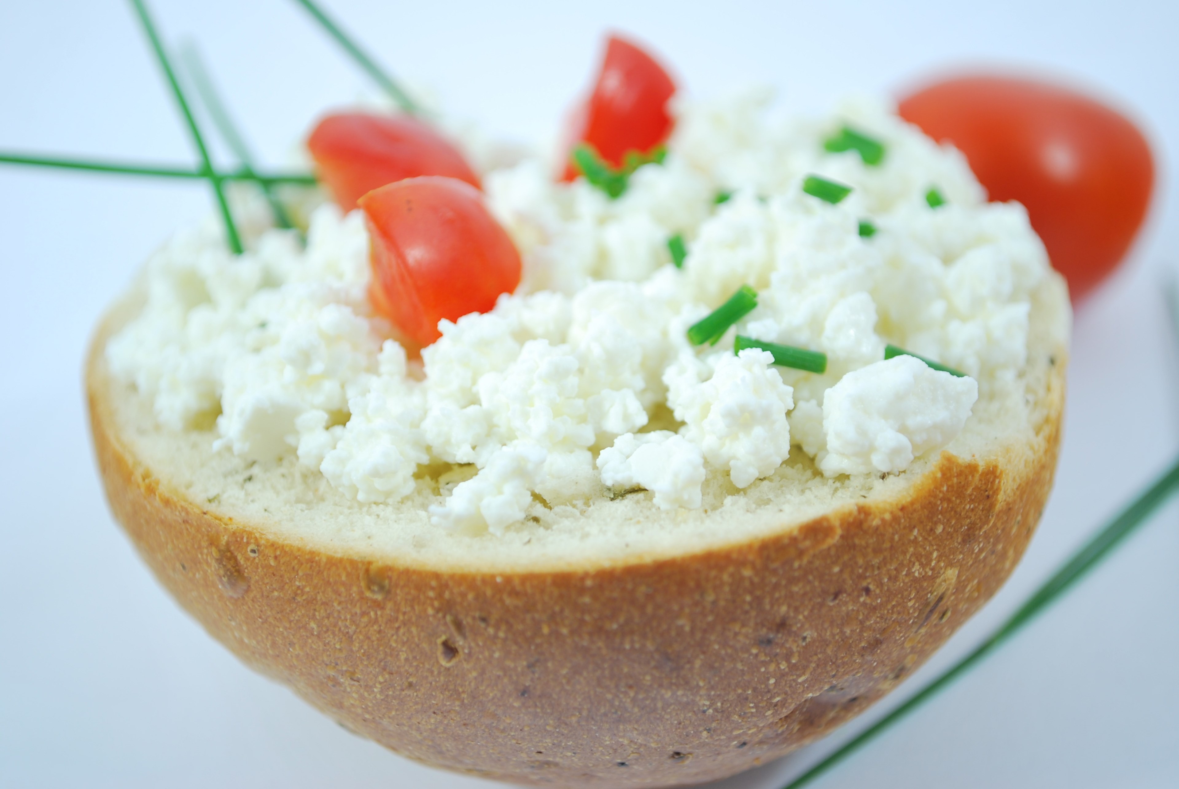 cream cheese cheese tomato red food a sandwich 4k, HD Wallpaper
