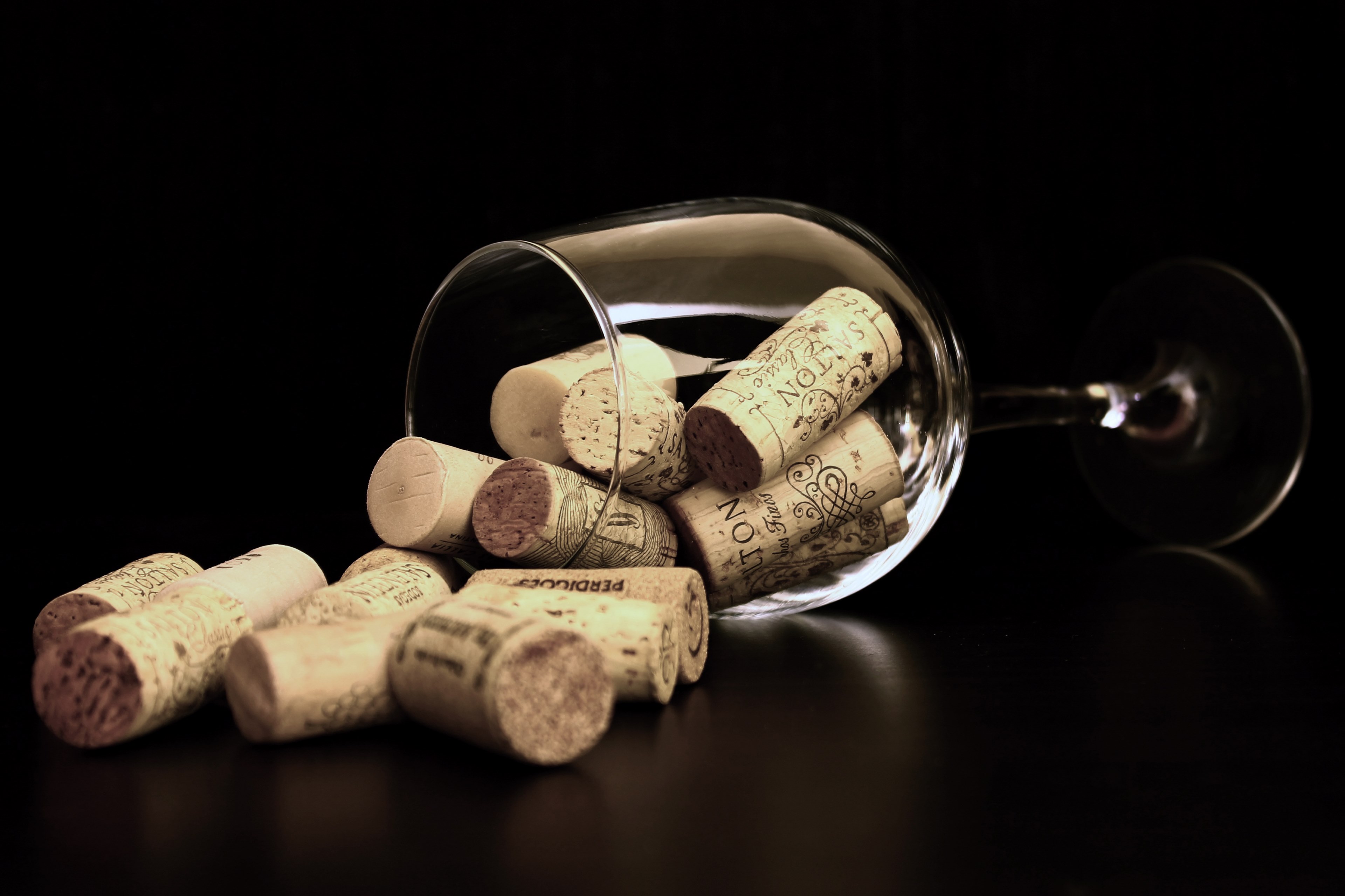 cork bowls wine glass of wine cover abstract 4k, HD Wallpaper