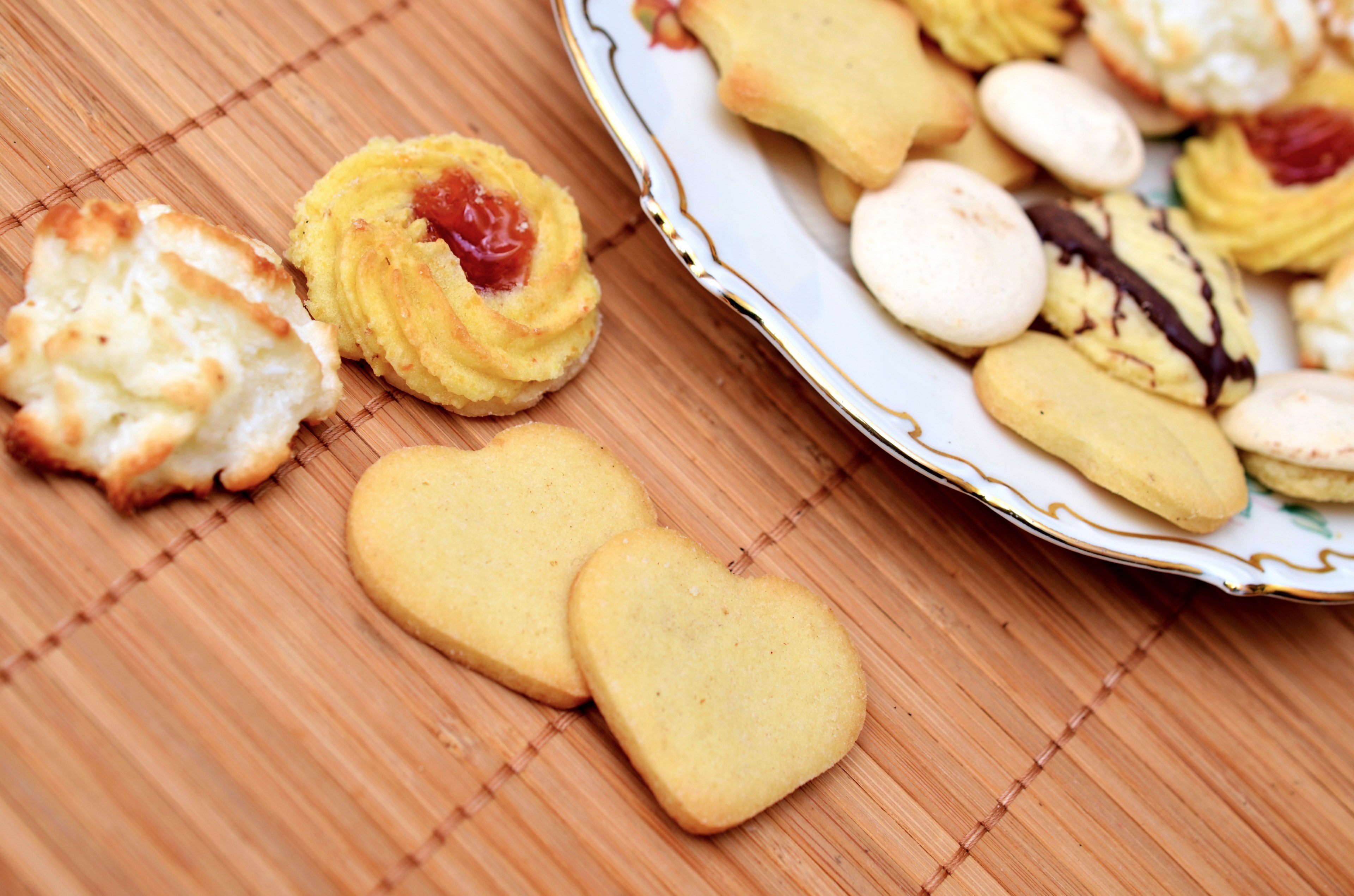 cookie pastries sweet christmas cookies small cakes 4k, HD Wallpaper
