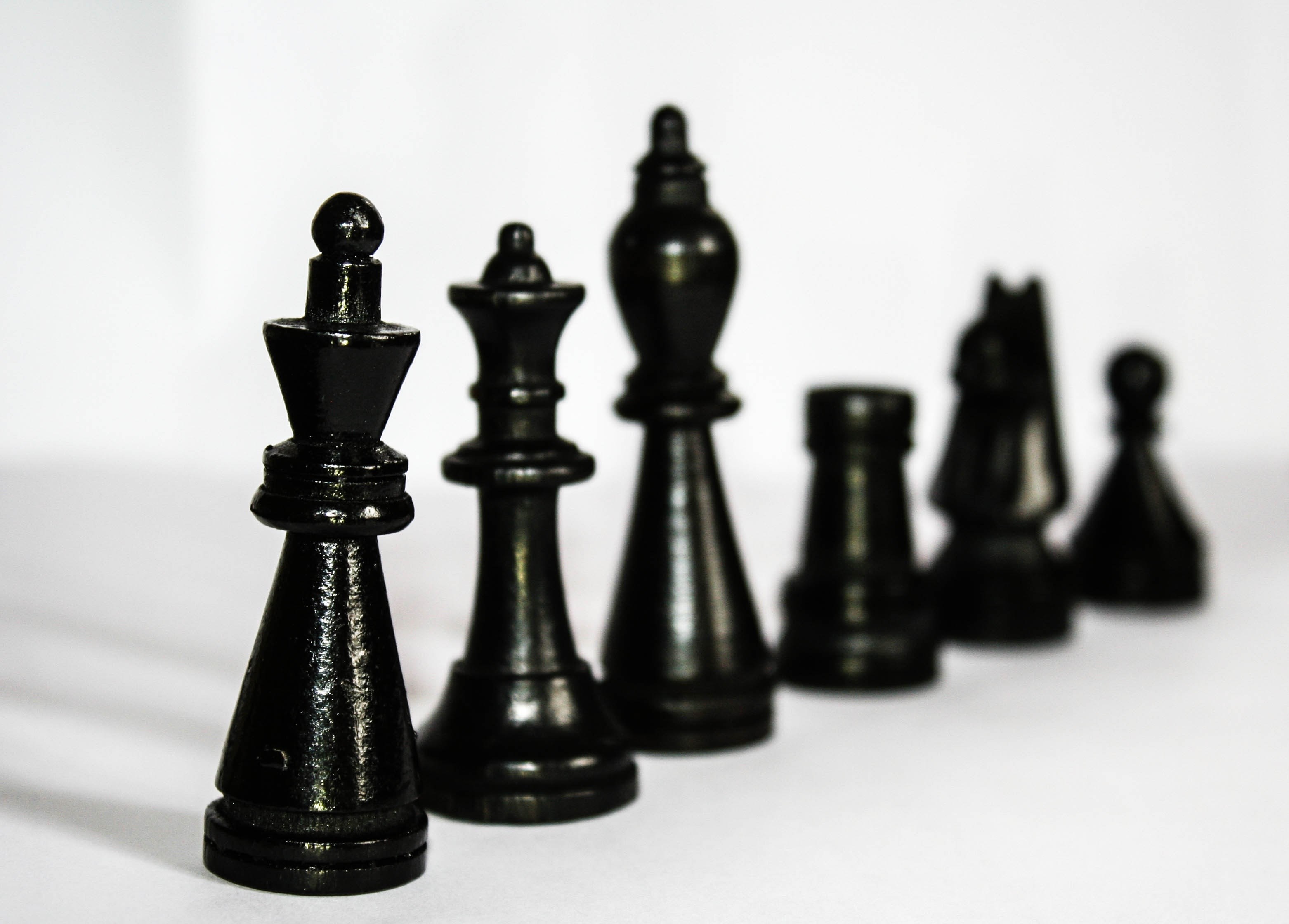 chess figures black hierarchy king lady runners 4k, HD Wallpaper
