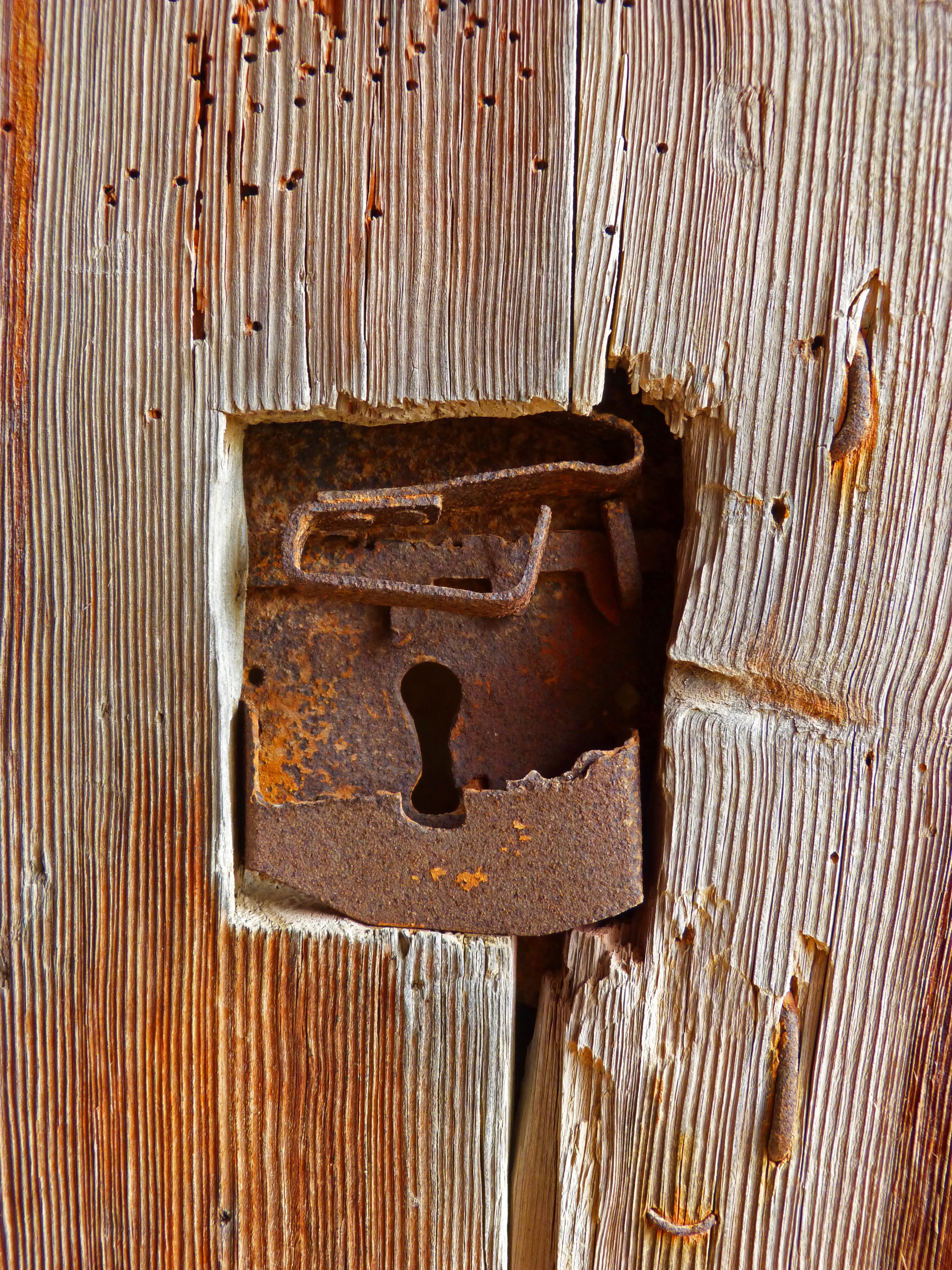 bolt old iron wood rusty mechanism 4k, Phone HD Wallpaper
