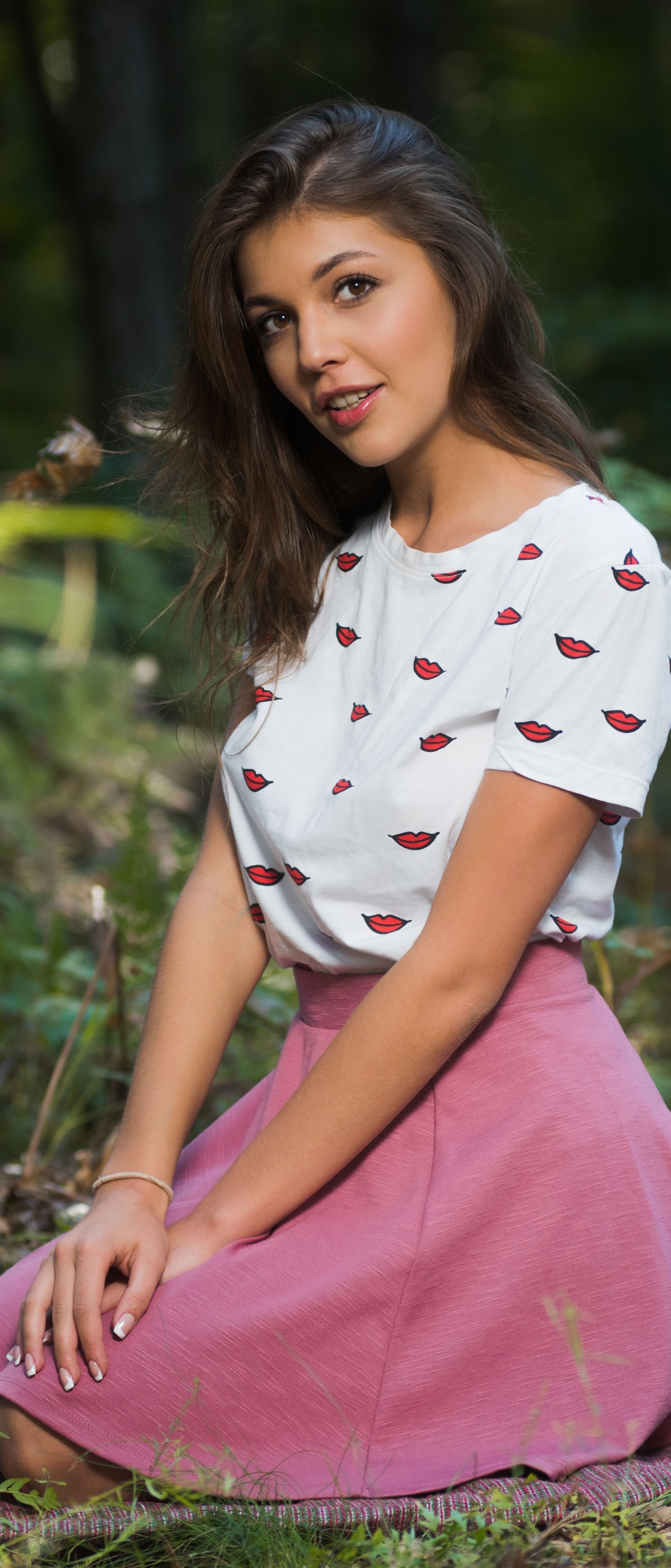 Women Model, Brunette, Nature, Brown Eyes, 1644x3840, Phone HD Wallpaper