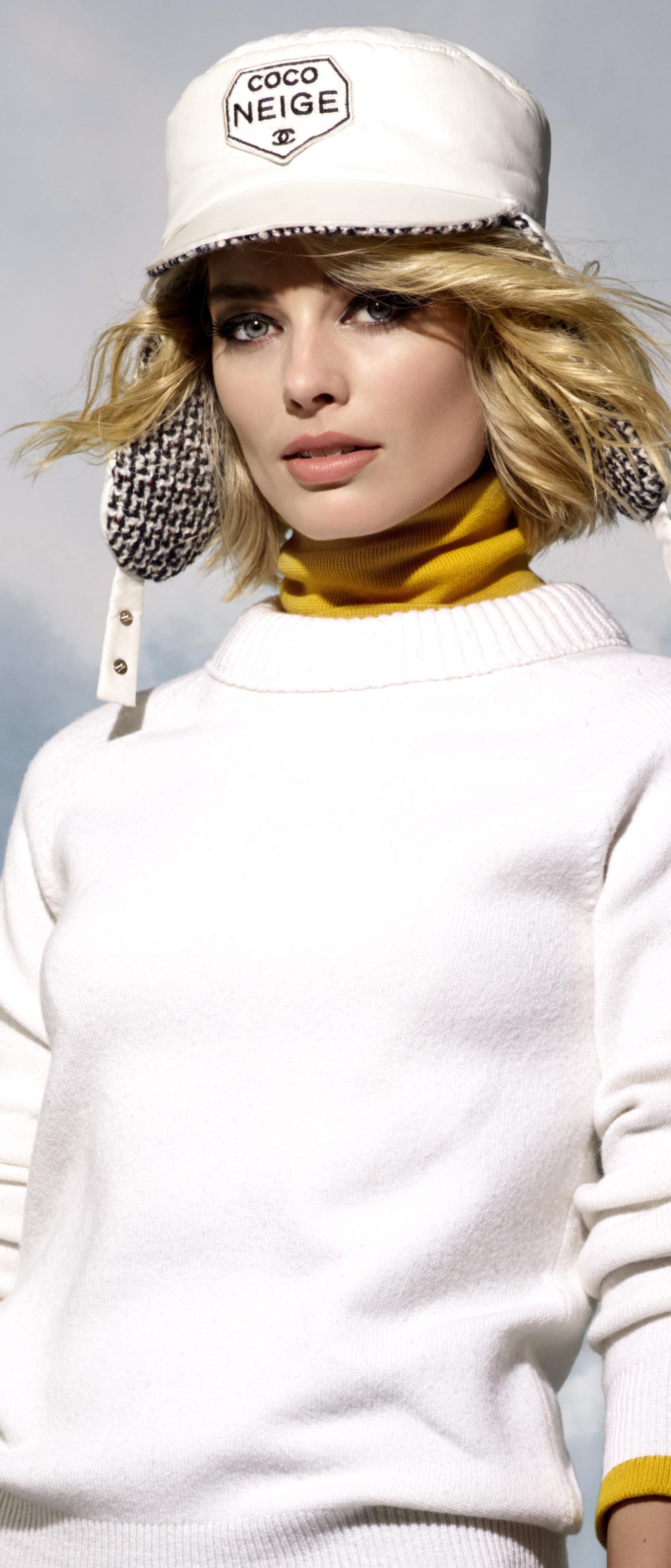 Celebrity Margot Robbie, Hat, Actress, Australian, Blonde, 1644x3840, Phone HD Wallpaper