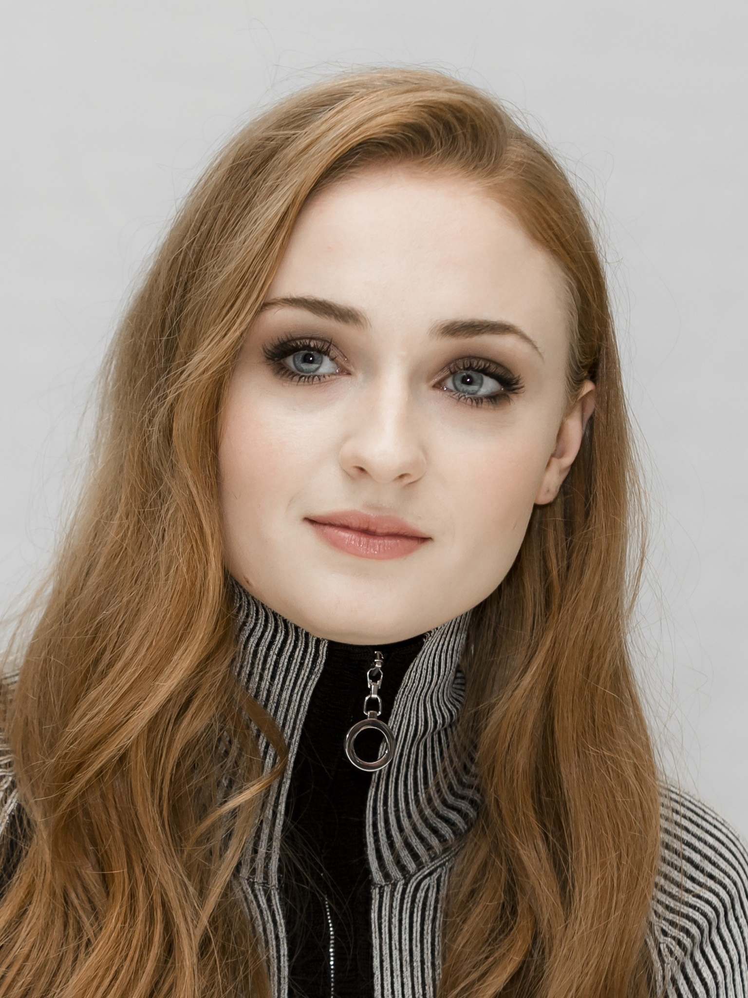 Celebrity Sophie Turner, Actress, Blue Eyes, English, Redhead, 1536x2048, Phone HD Wallpaper