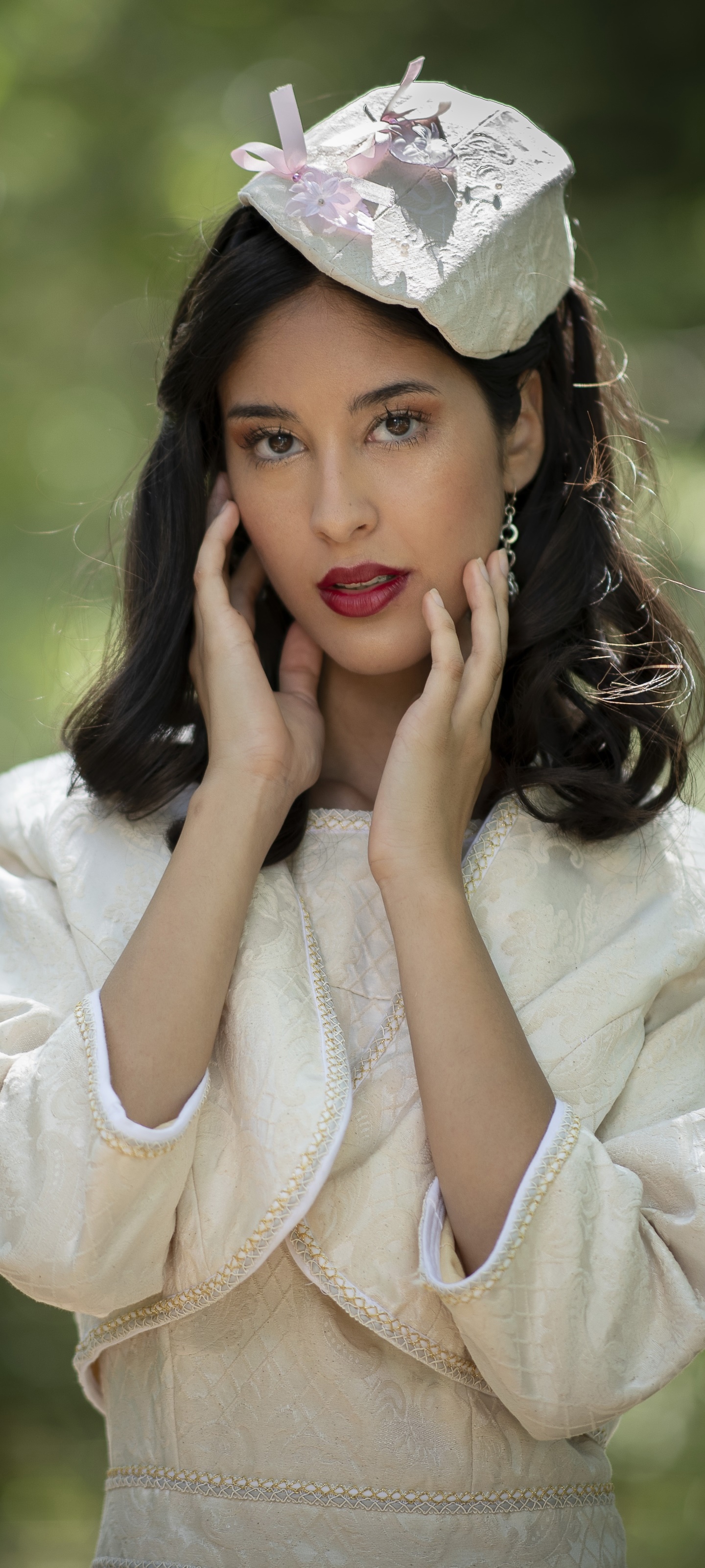 Women Model, Lipstick, Black Hair, 1440x3200, Phone HD Wallpaper