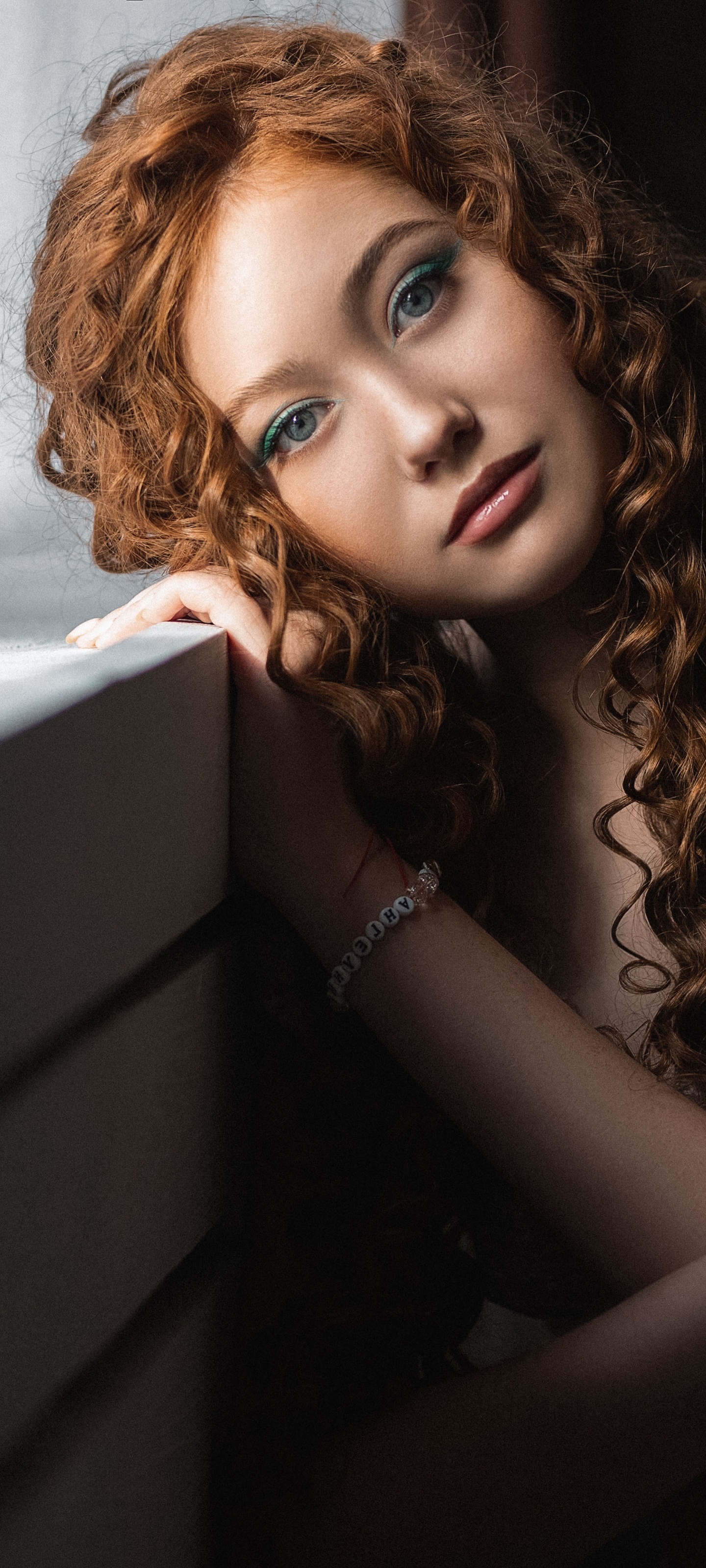 Women Model, Redhead, 1440x3200, Phone HD Wallpaper