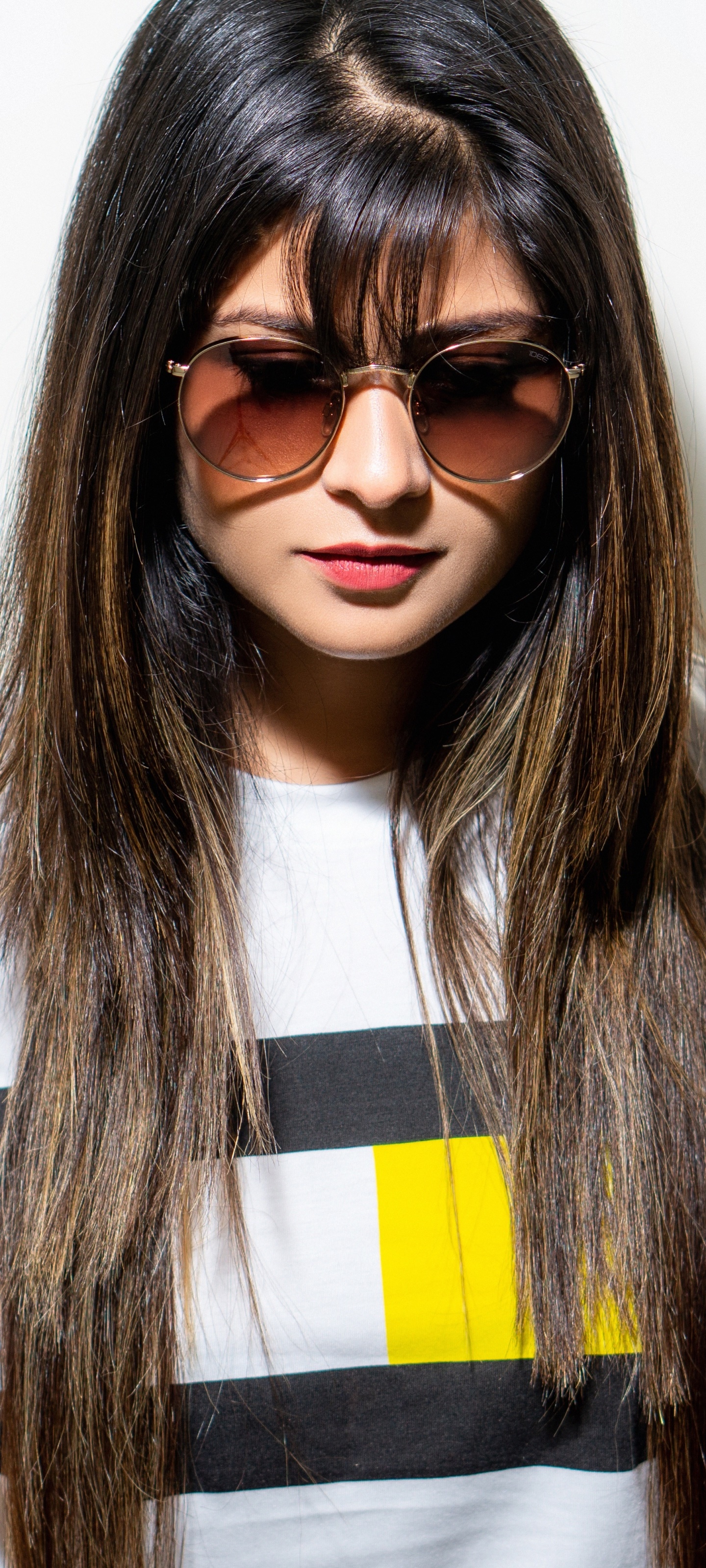 Women Model, Brunette, Long Hair, Sunglasses, 1440x3200, Phone HD Wallpaper