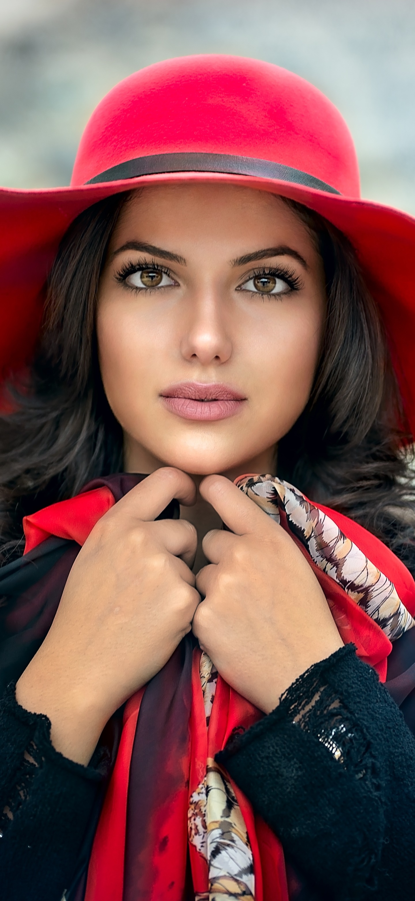 Women Model, Brunette, Stare, Hat, 1440x3120, Phone HD Wallpaper