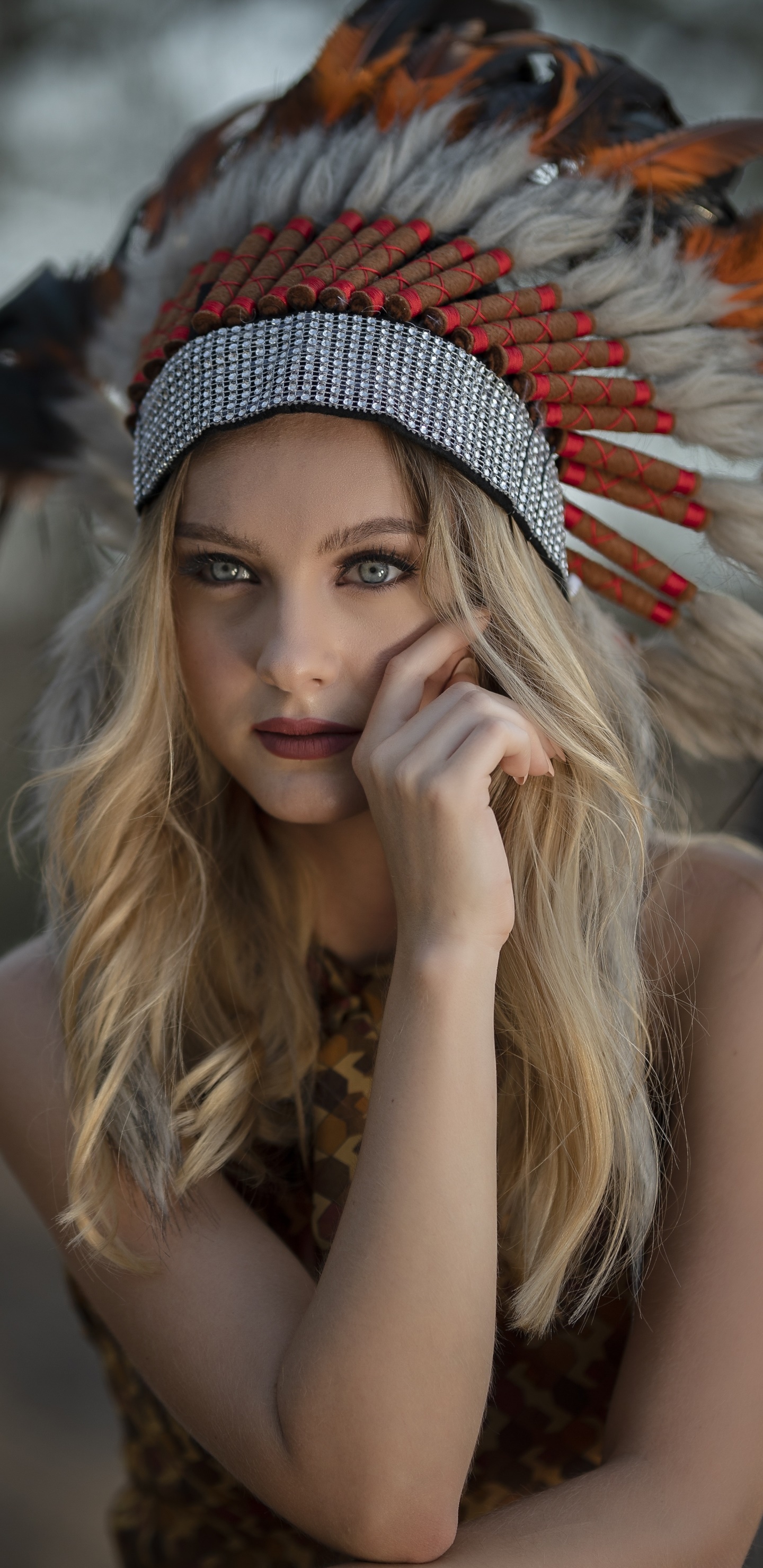 Women Model, Blonde, Headdress, Lipstick, 1440x2960, Phone HD Wallpaper