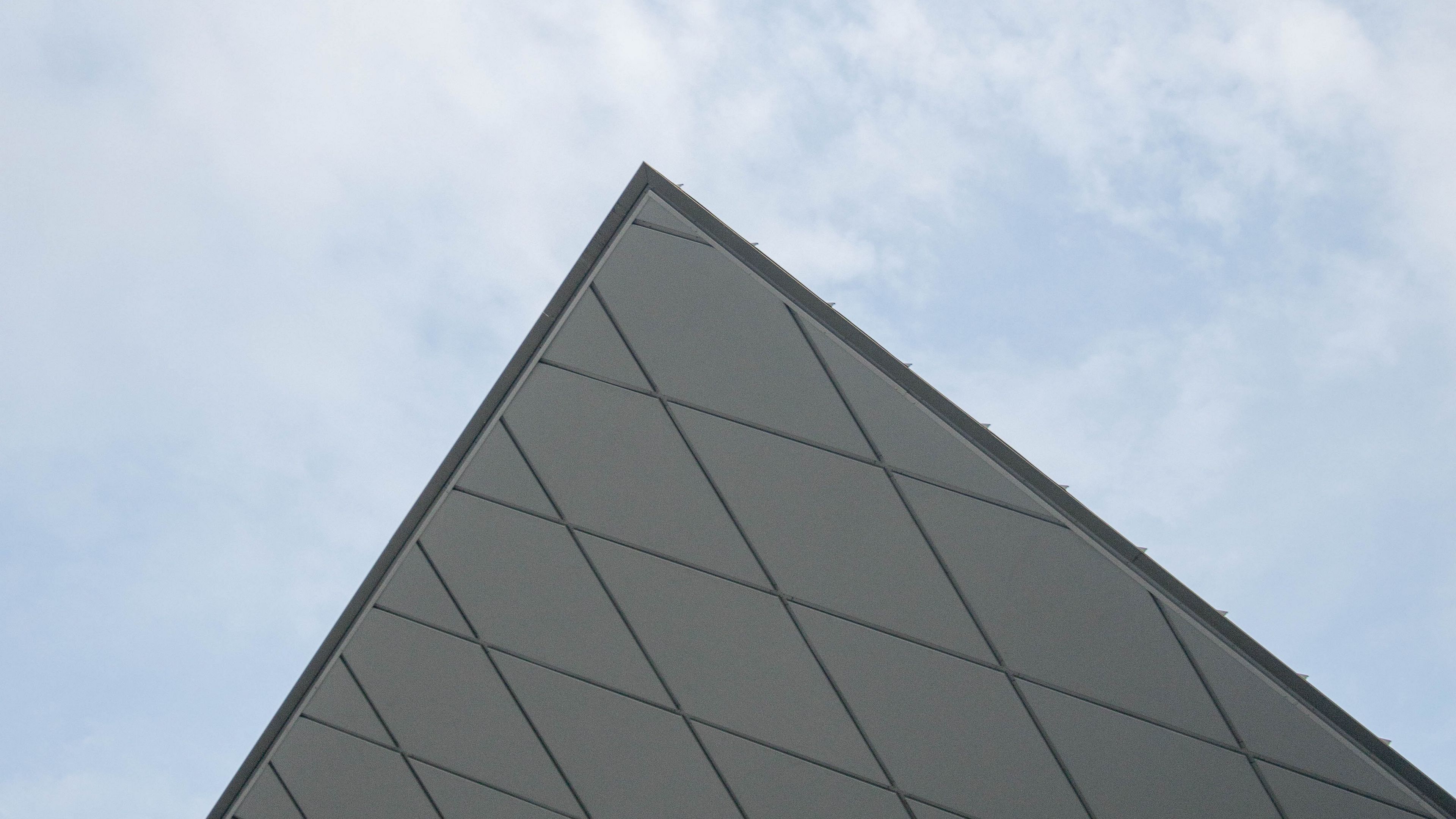 pyramid, angle, sky, minimalism, 4k, HD Wallpaper