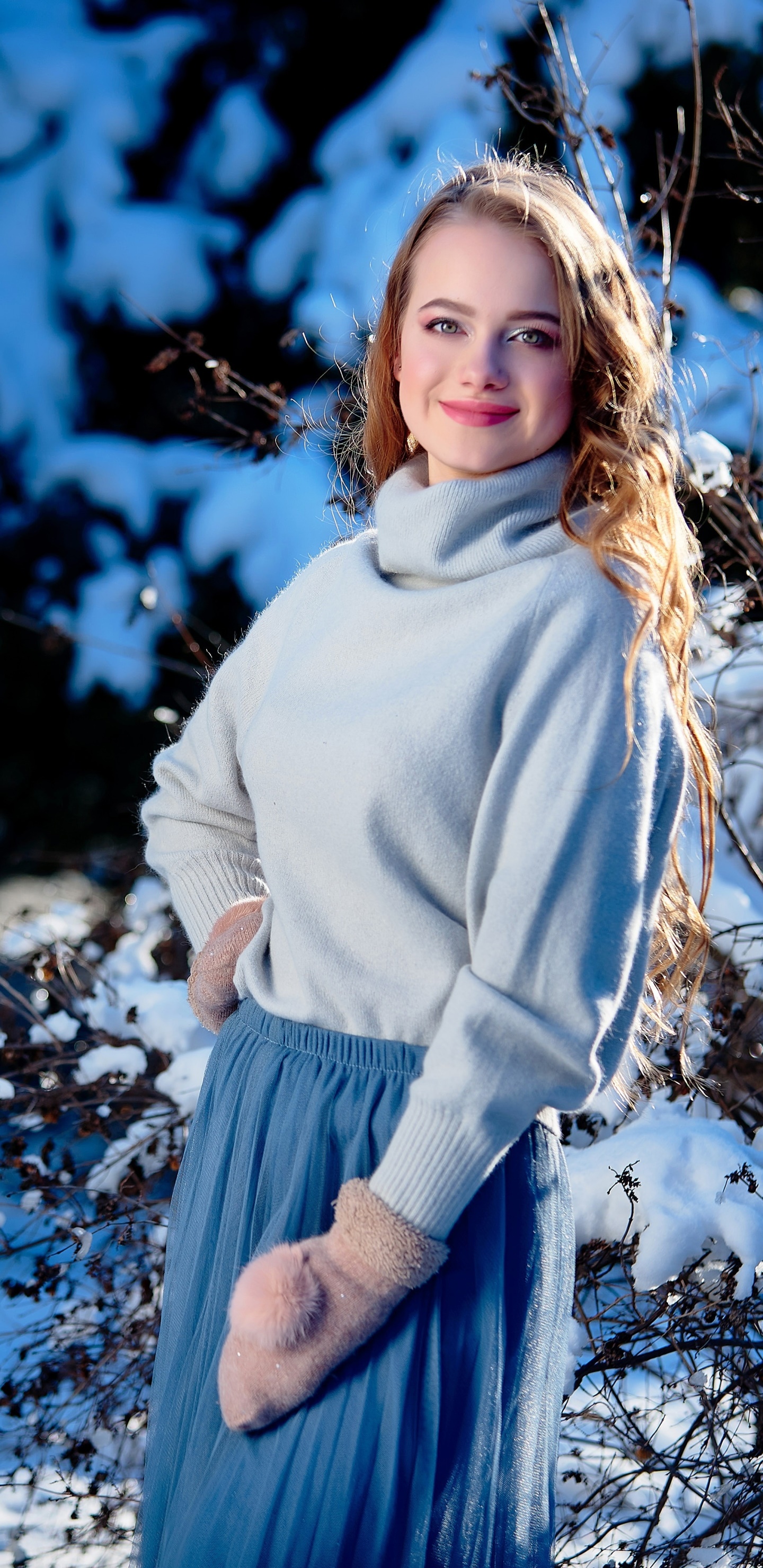 Women Model, Winter, Lipstick, 1440x2960, Phone HD Wallpaper