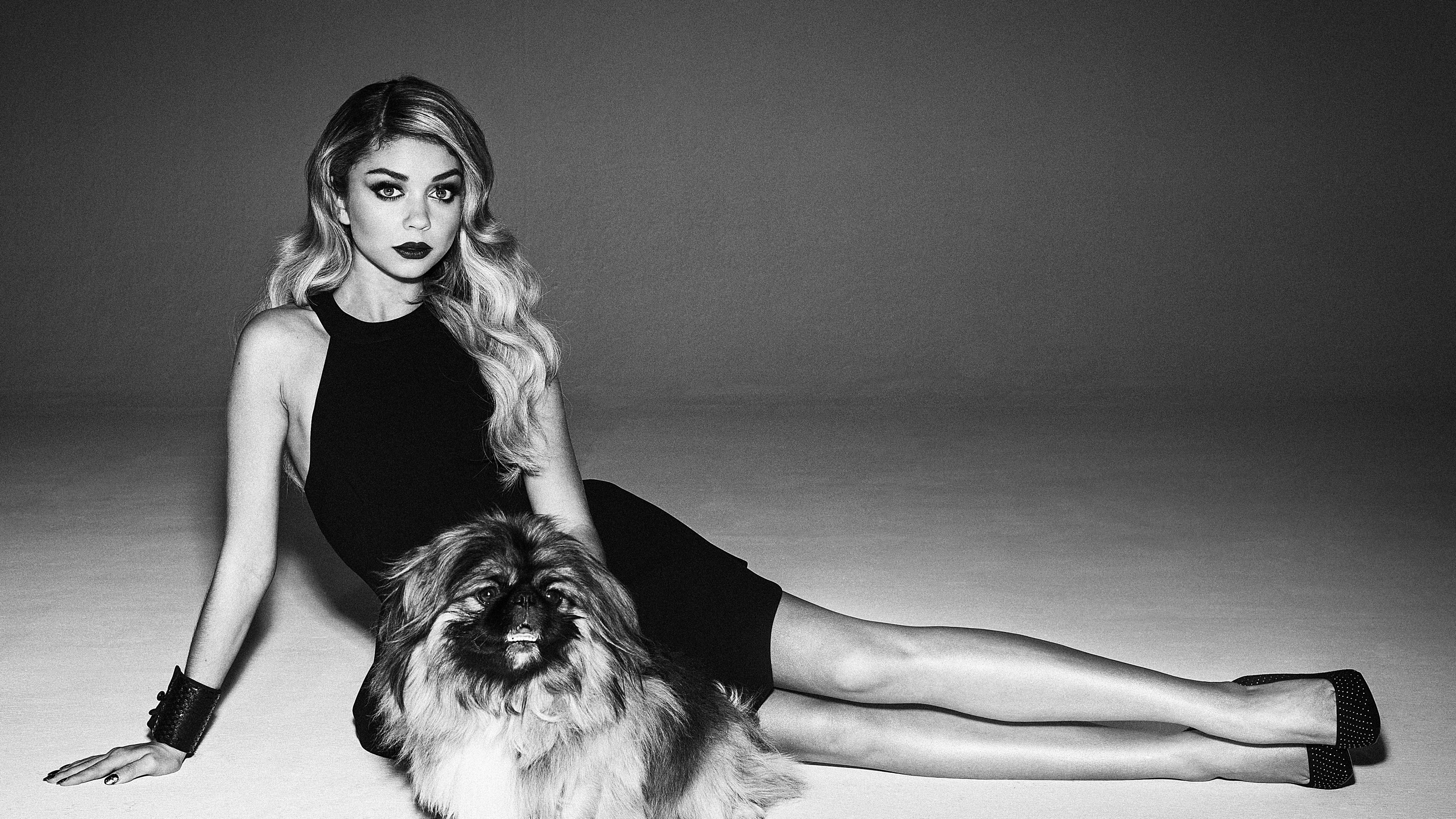 Sarah Hyland, photo, dog, blonde, 4K, HD Wallpaper