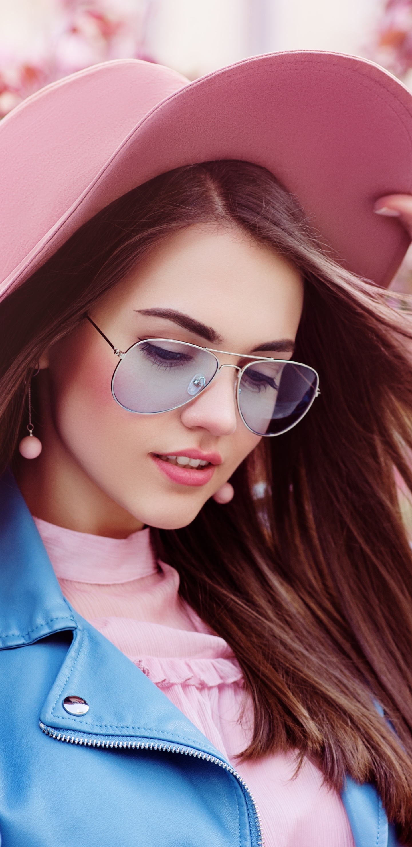Women Model, Mood, Hat, Sunglasses, Brunette, 1440x2960, Phone HD Wallpaper