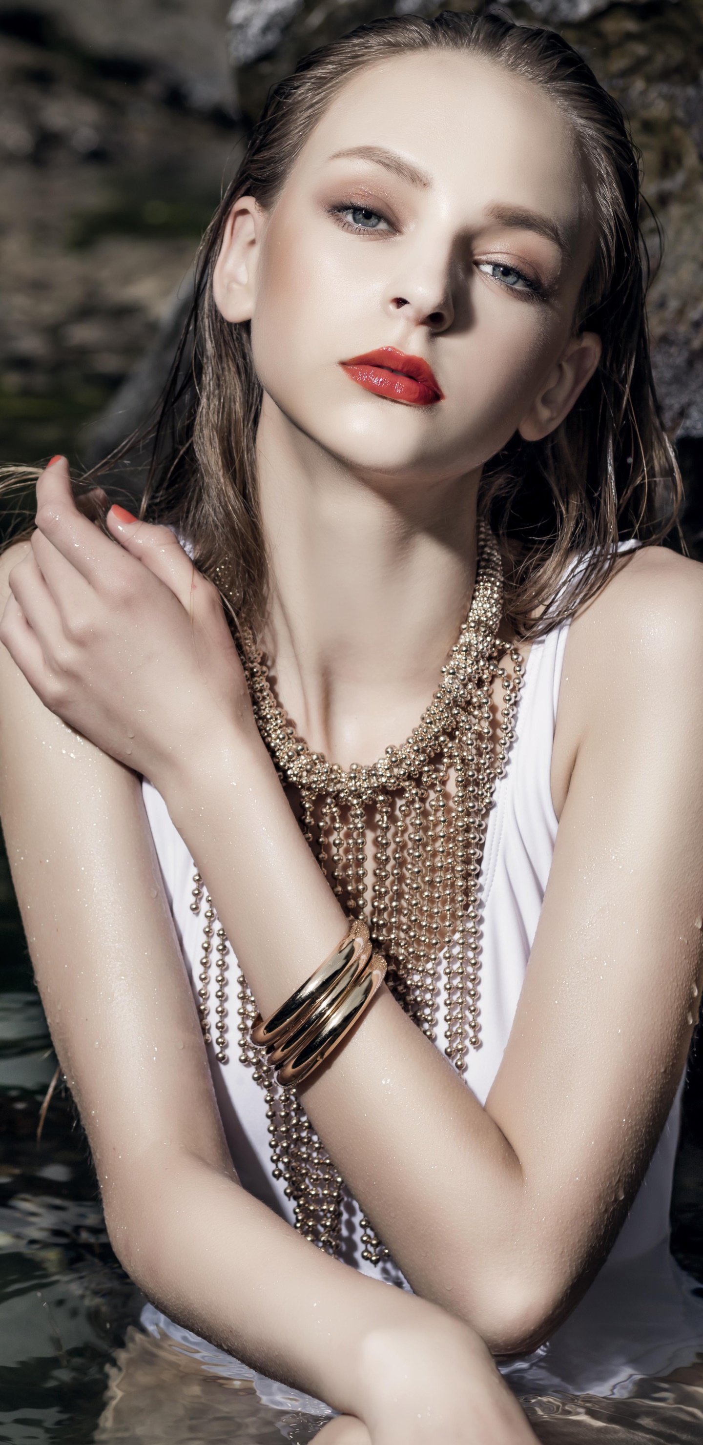 Women Model, Necklace, Lipstick, Brunette, Blue Eyes, 1440x2960, Phone HD Wallpaper