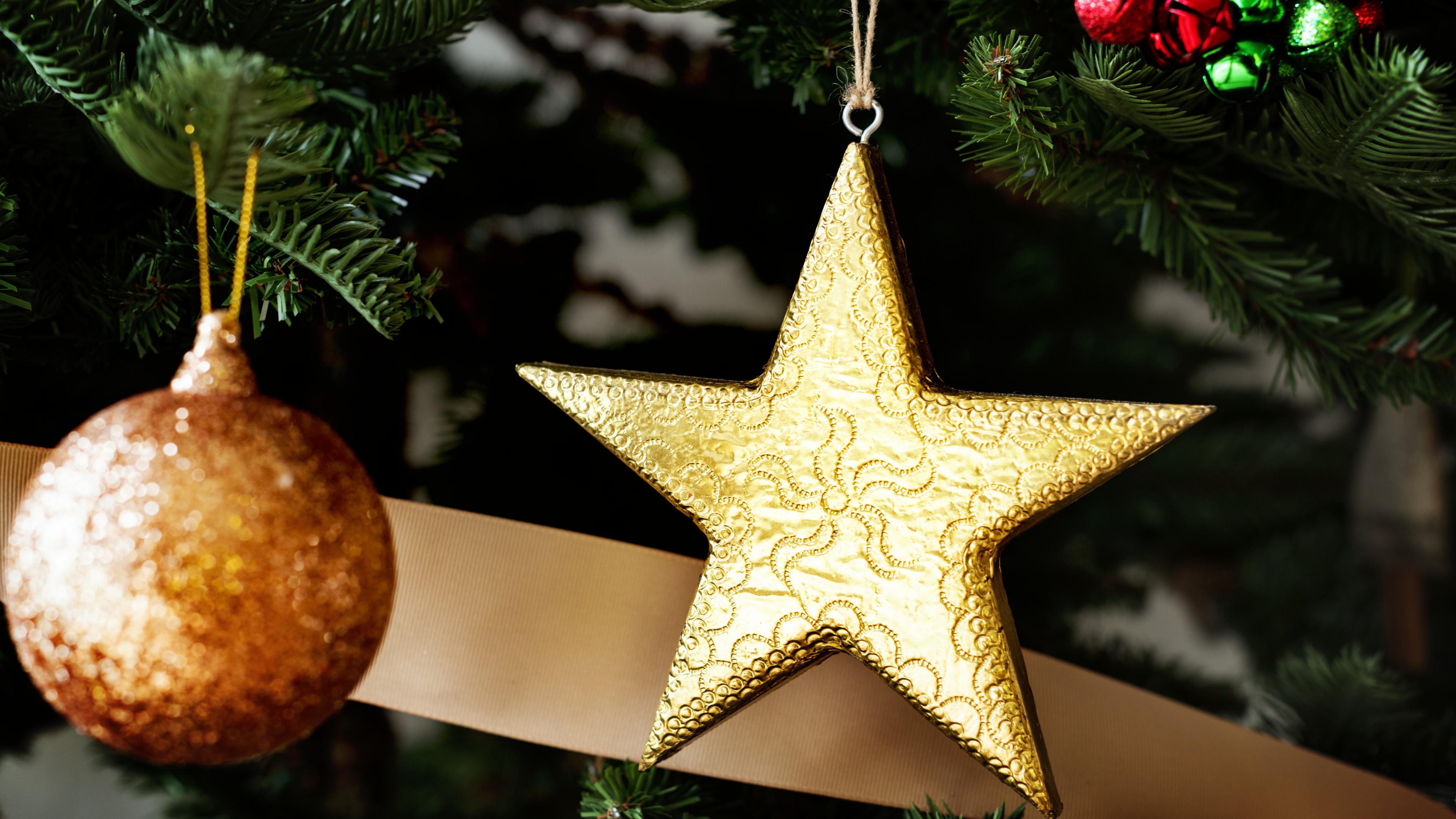 Christmas, New Year, toys, fir-tree, 4K, HD Wallpaper