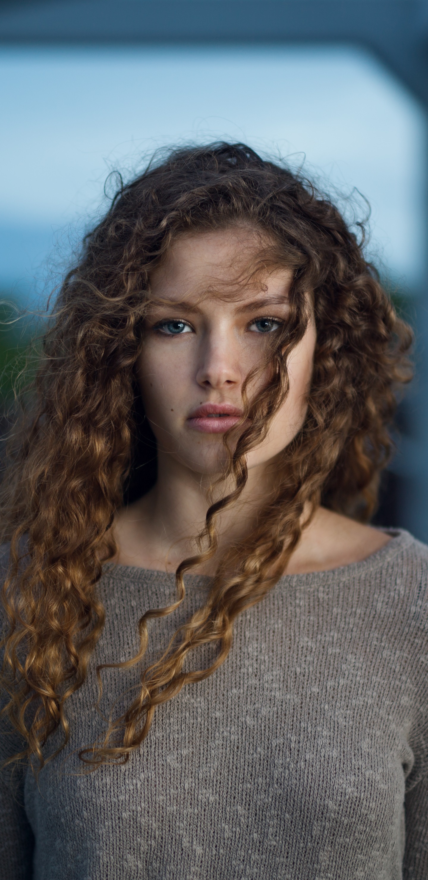 Women Model, Blue Eyes, Brunette, Curl, 1440x2960, Phone HD Wallpaper