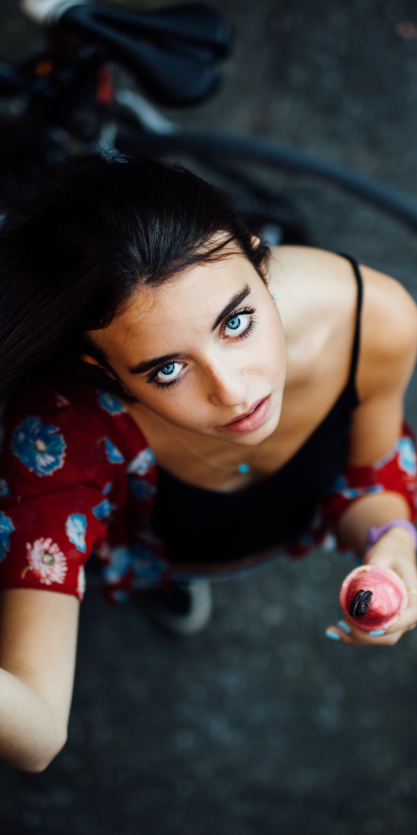 Women Model, Blue Eyes, Brunette, 1440x2880, Phone HD Wallpaper