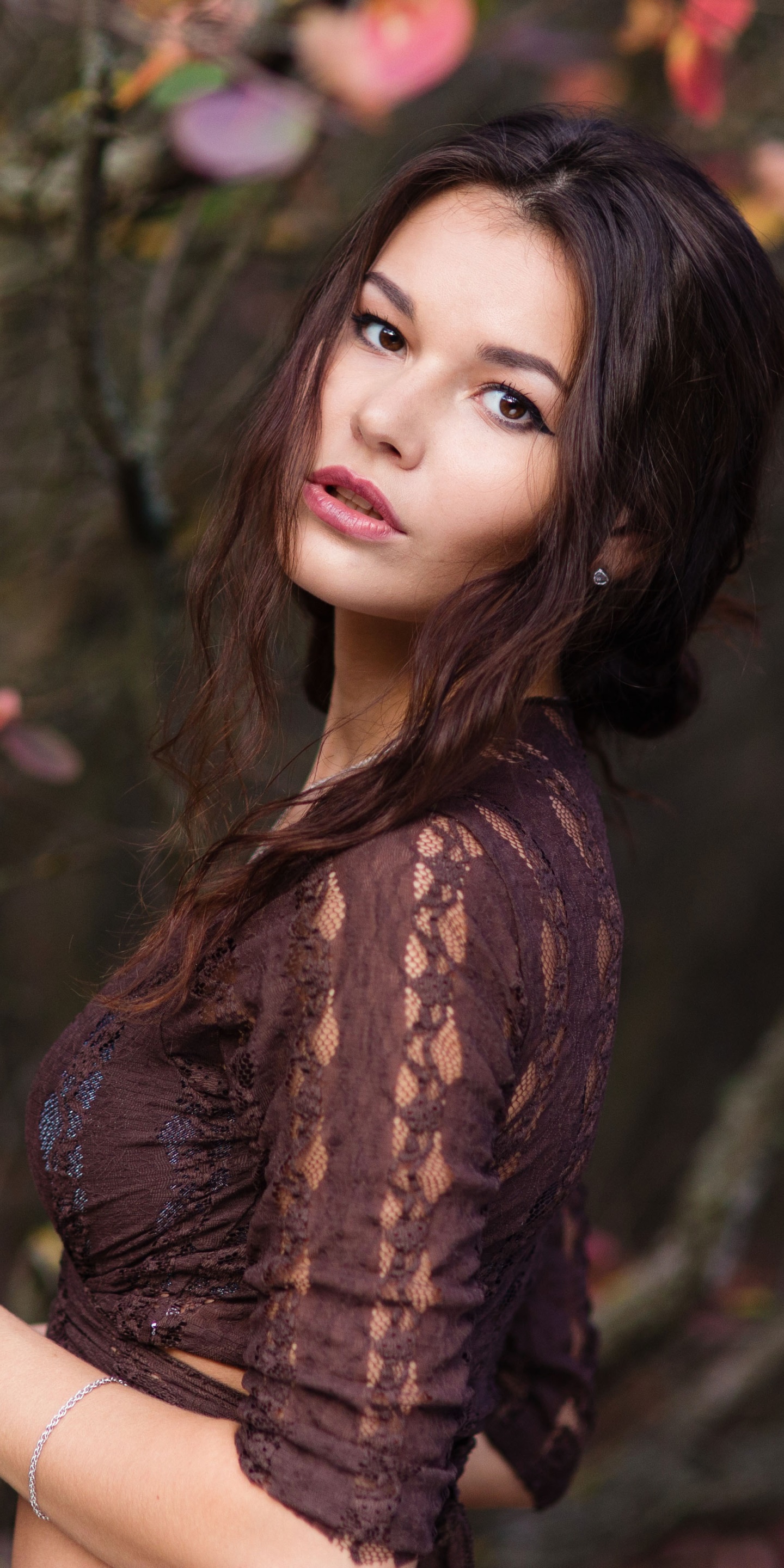 Women Model, Brunette, Bokeh, Brown Eyes, 1440x2880, Phone HD Wallpaper
