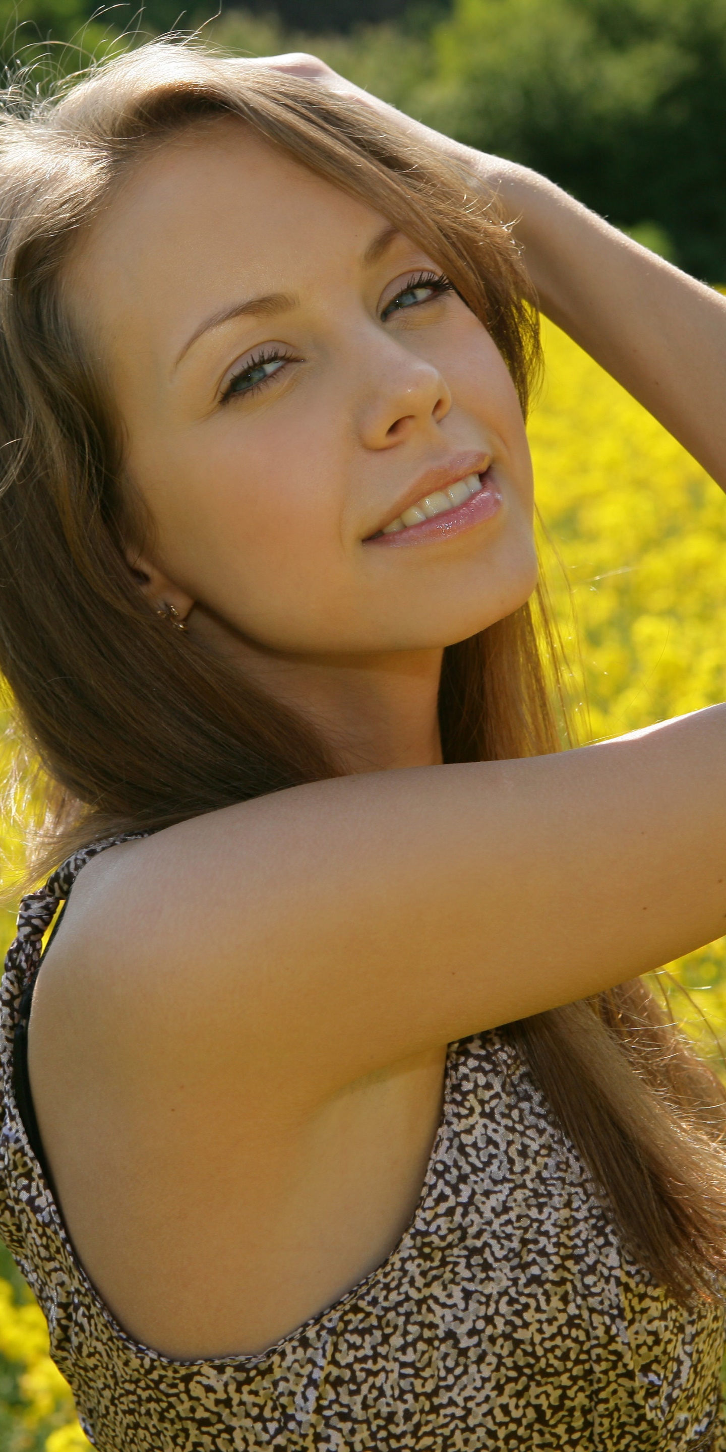 Women Model, Blonde, Smile, 1440x2880, Phone HD Wallpaper