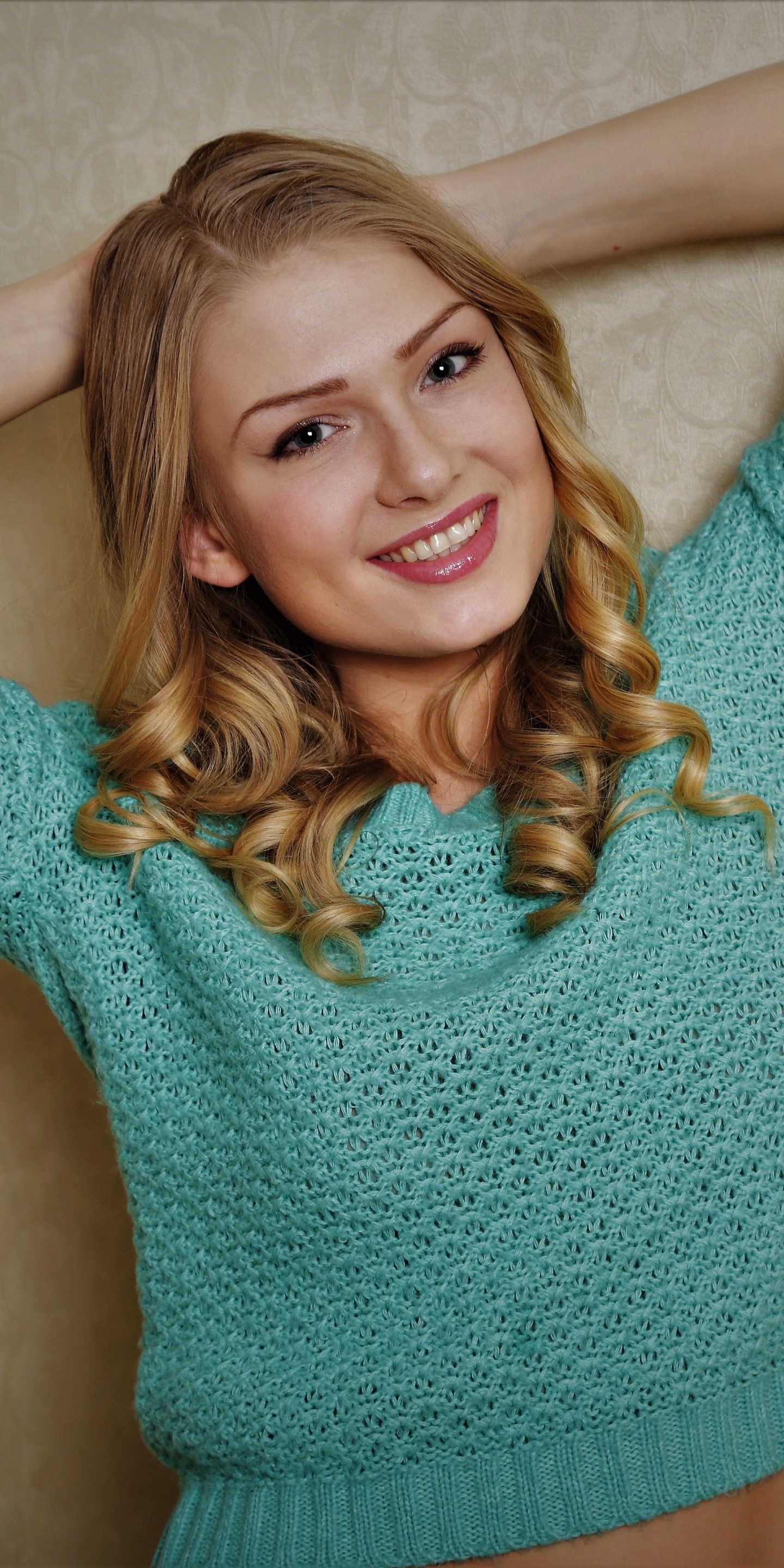 Women Model, Lucy Heart, 1440x2880, Phone HD Wallpaper