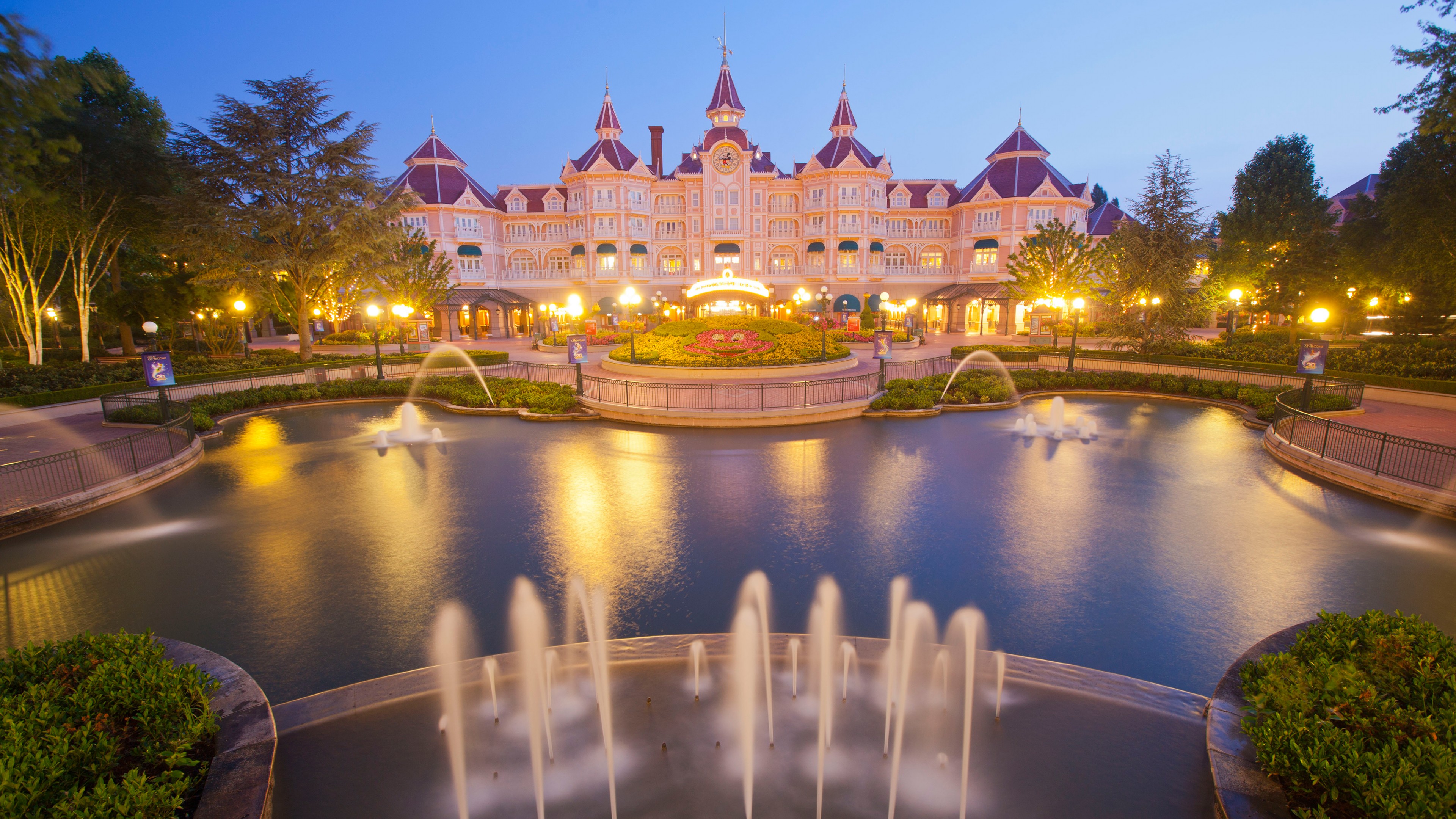 Disneyland Hotel, Paris, France, Europe, fountain, 4k, HD Wallpaper