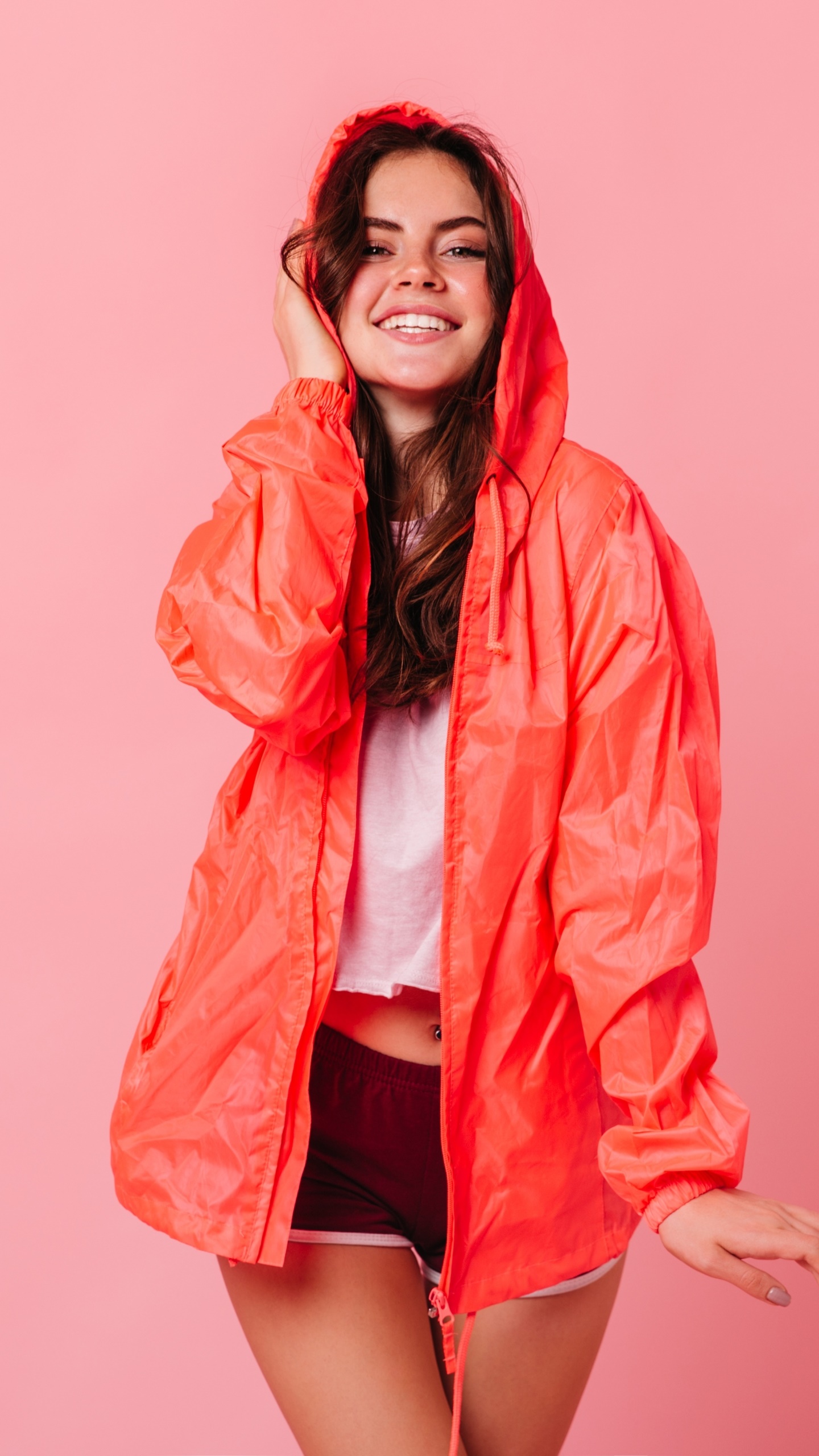 Women Model, Brunette, Smile, Shorts, 1440x2560, Phone HD Wallpaper