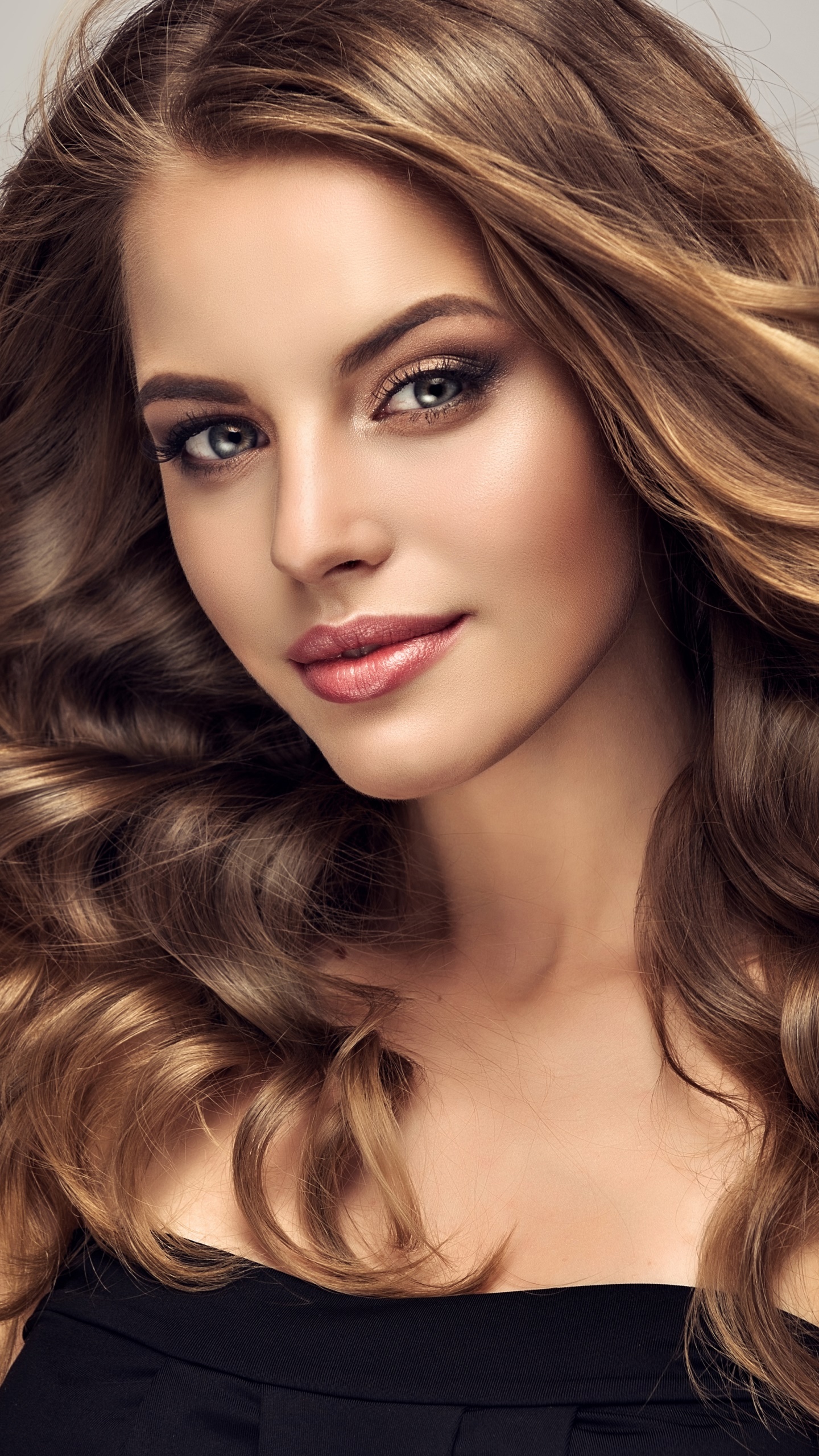 Women Model, Blue Eyes, Brunette, Smile, 1440x2560, Phone HD Wallpaper